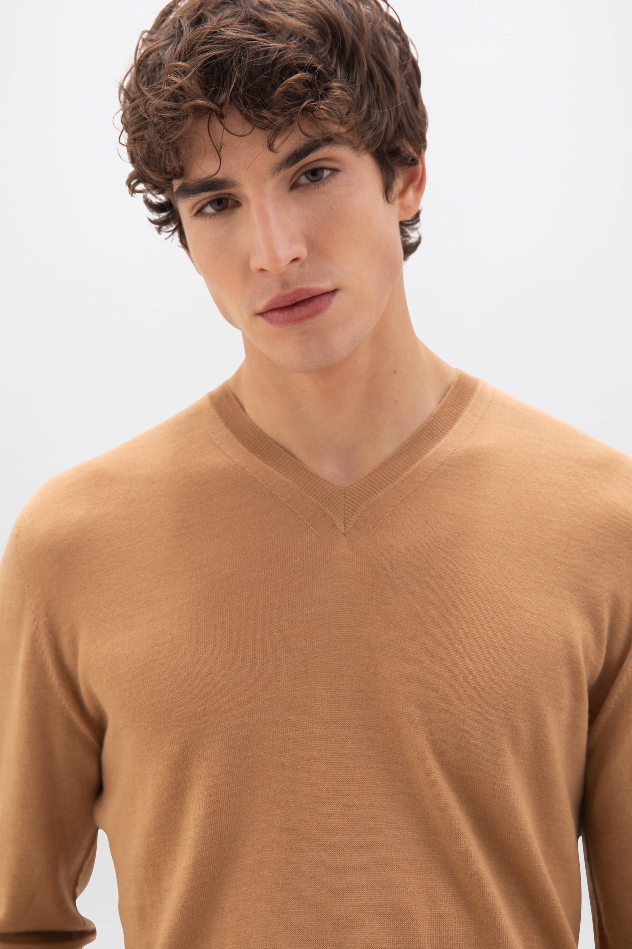 Johnstons of Elgin - Superfine Merino V Neck Camel Jumper