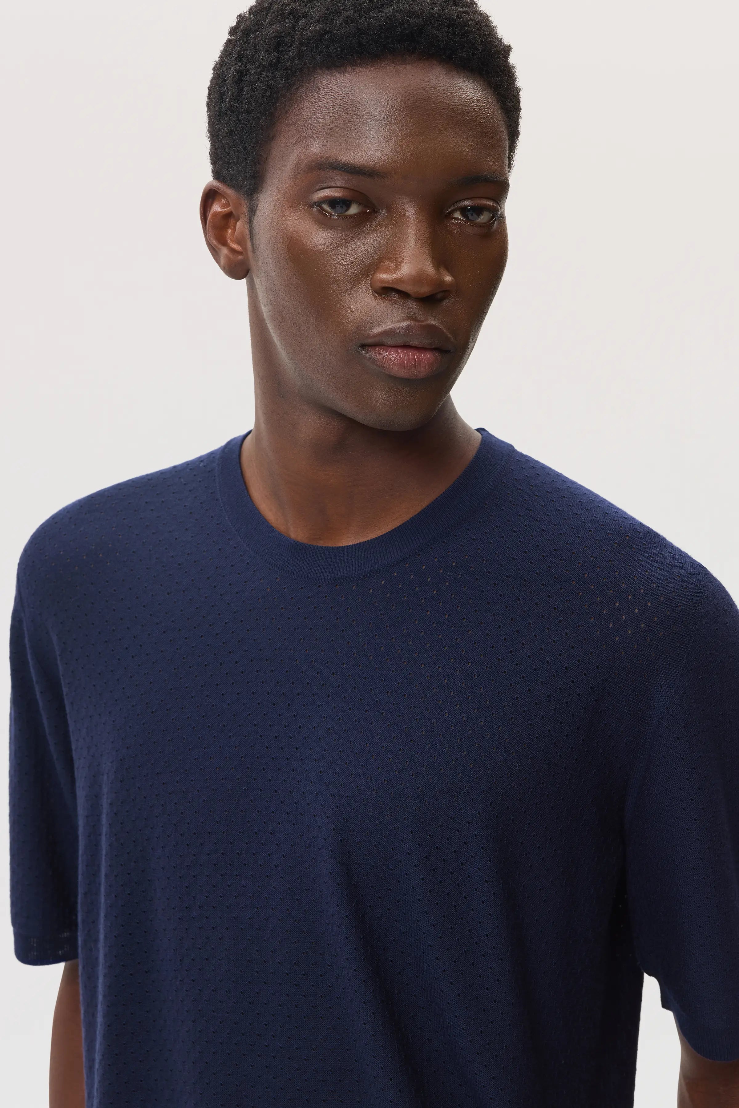 Johnstons of Elgin - Superfine Merino Mesh Dark Navy T - Shirt