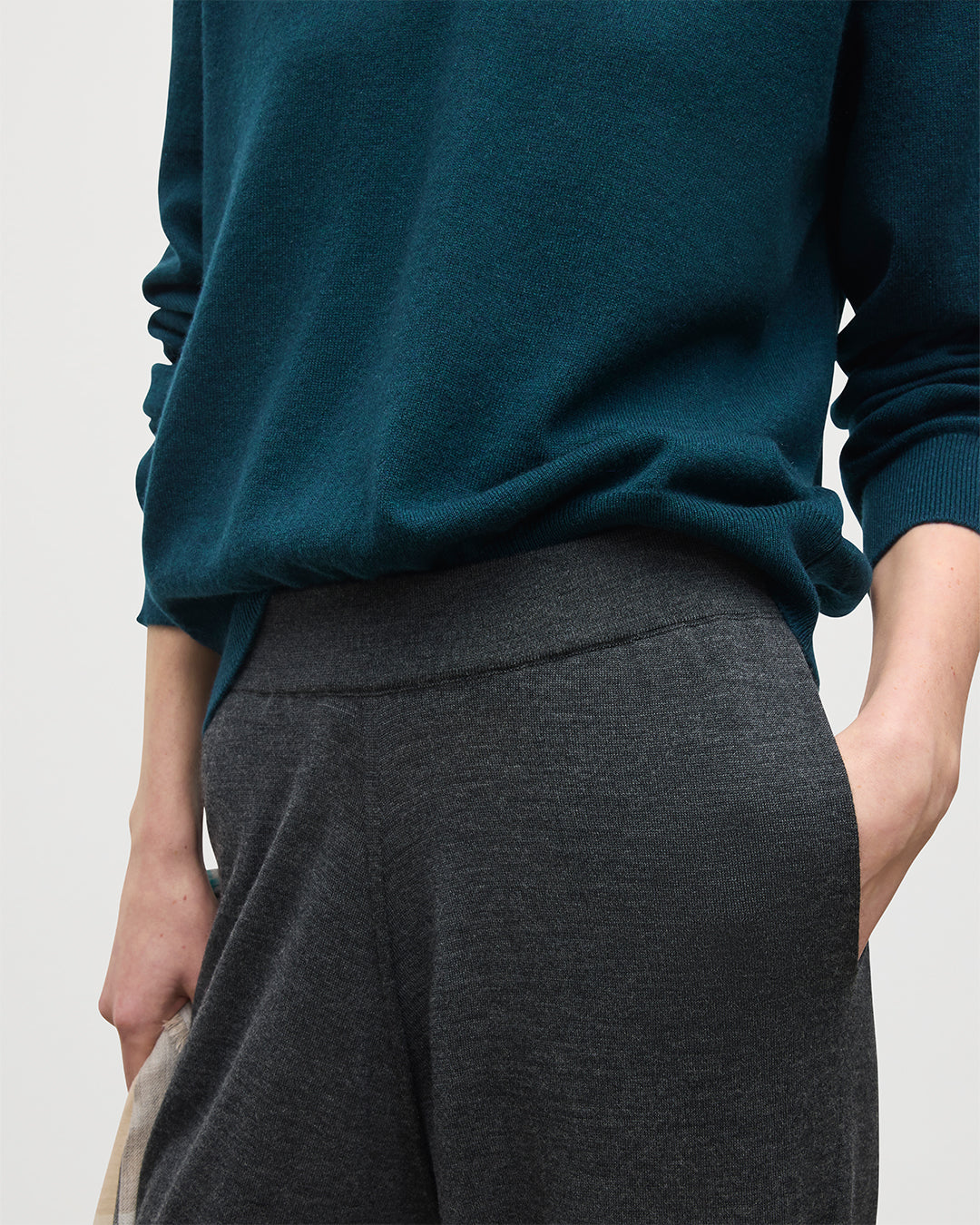 Johnstons of Elgin - Ina Dark Grey Merino Trousers