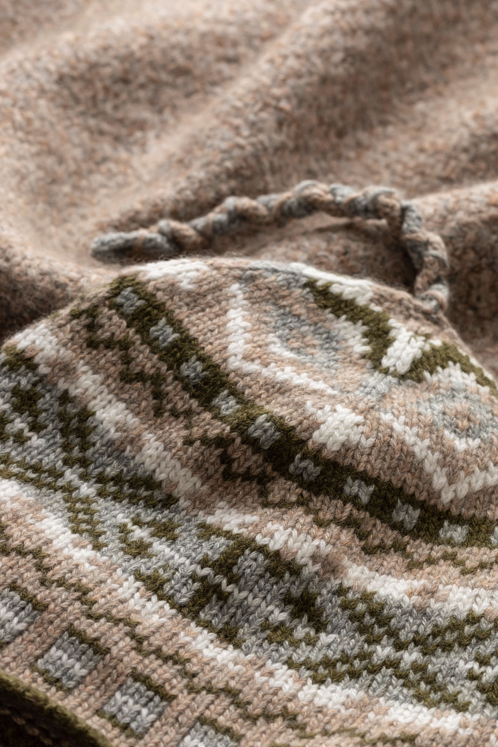 Johnstons of Elgin - Children's Cashmere Light Brown Fairisle Beanie
