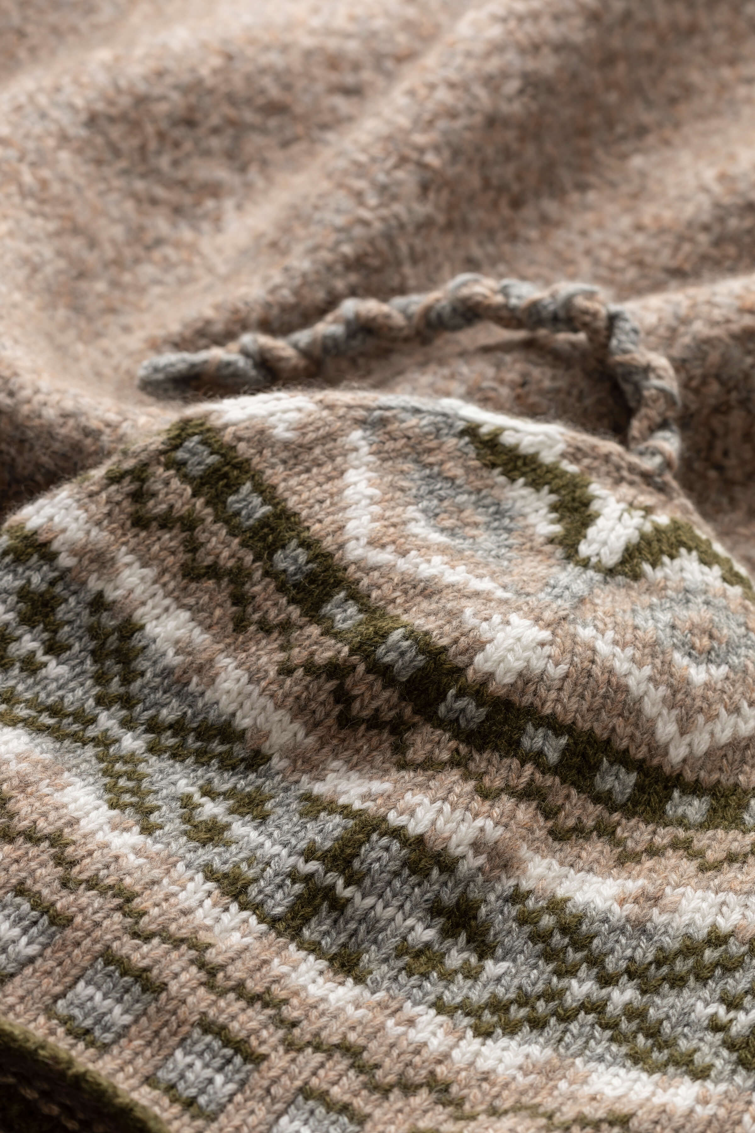 Johnstons of Elgin - Children's Cashmere Light Brown Fairisle Beanie