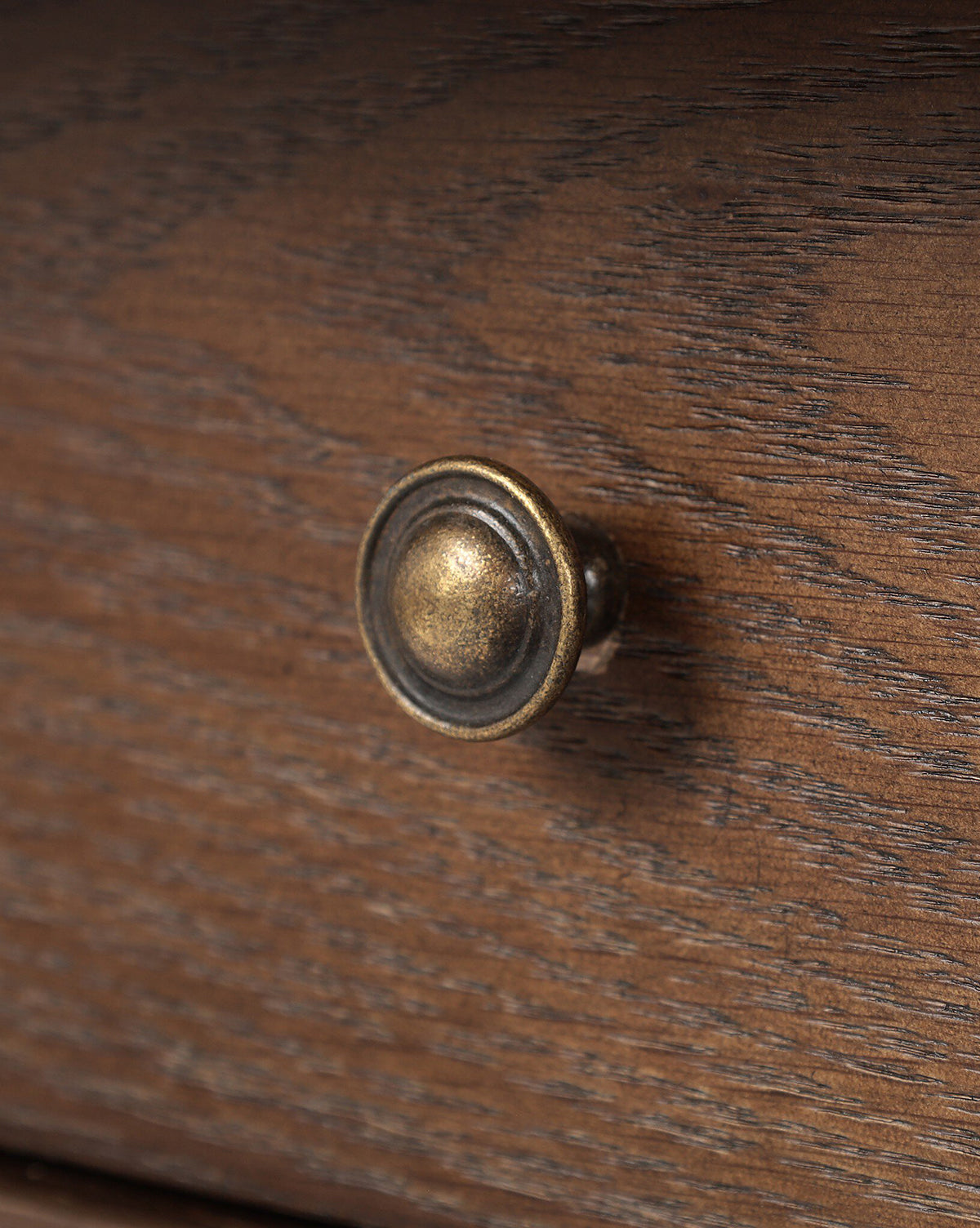 McGee & Co - Kasmin Desk