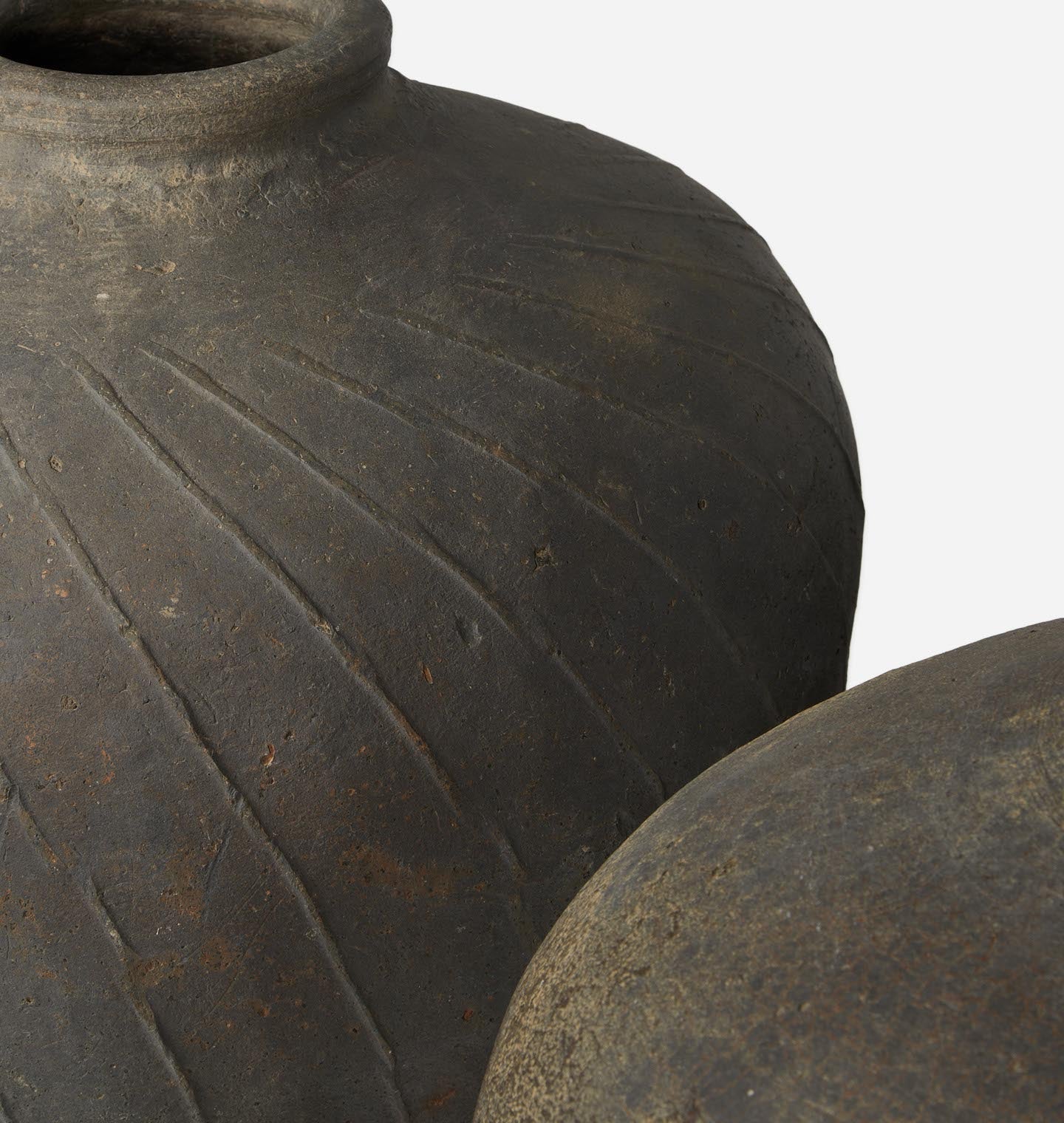 Amber Interiors - Gaines Vessel