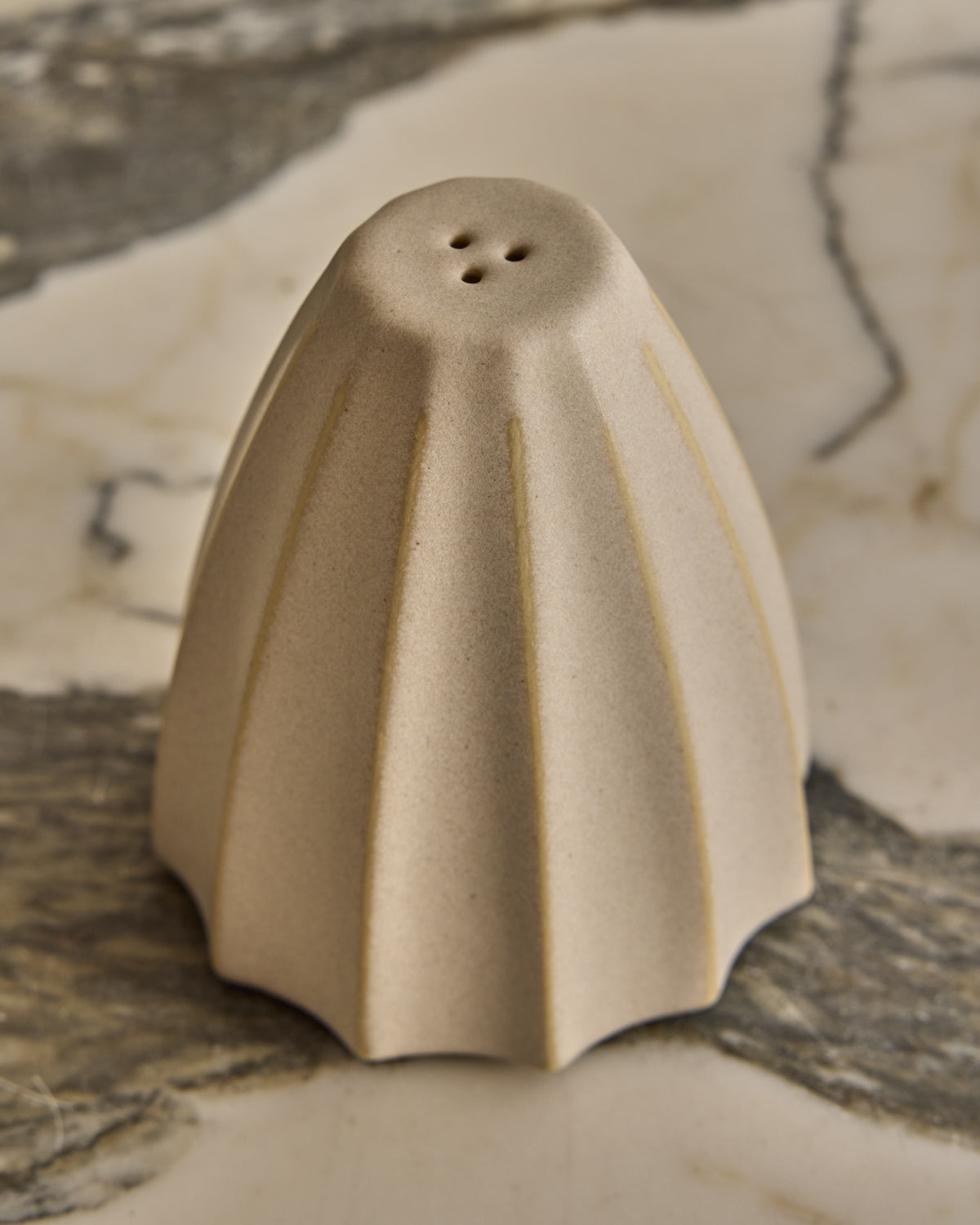 Lostine - Sabine Salt + Pepper Shaker Set