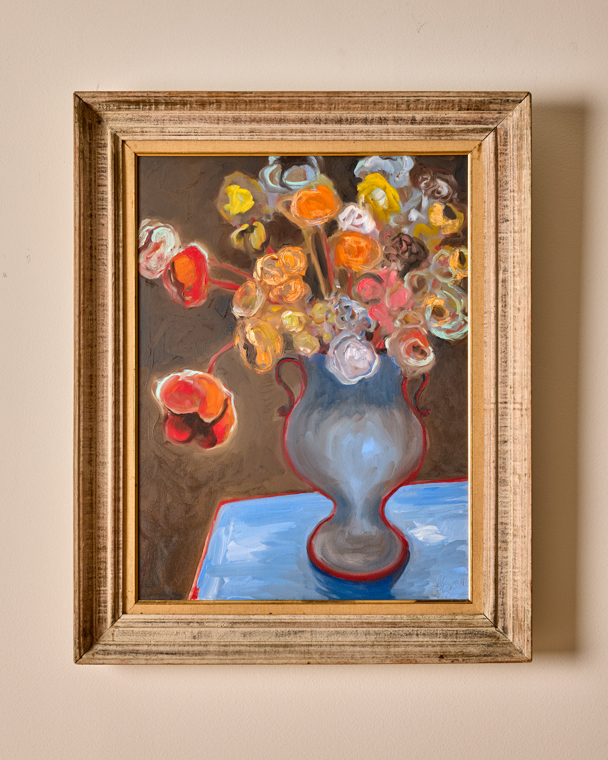 Lostine - Bouquet in Blue Urn