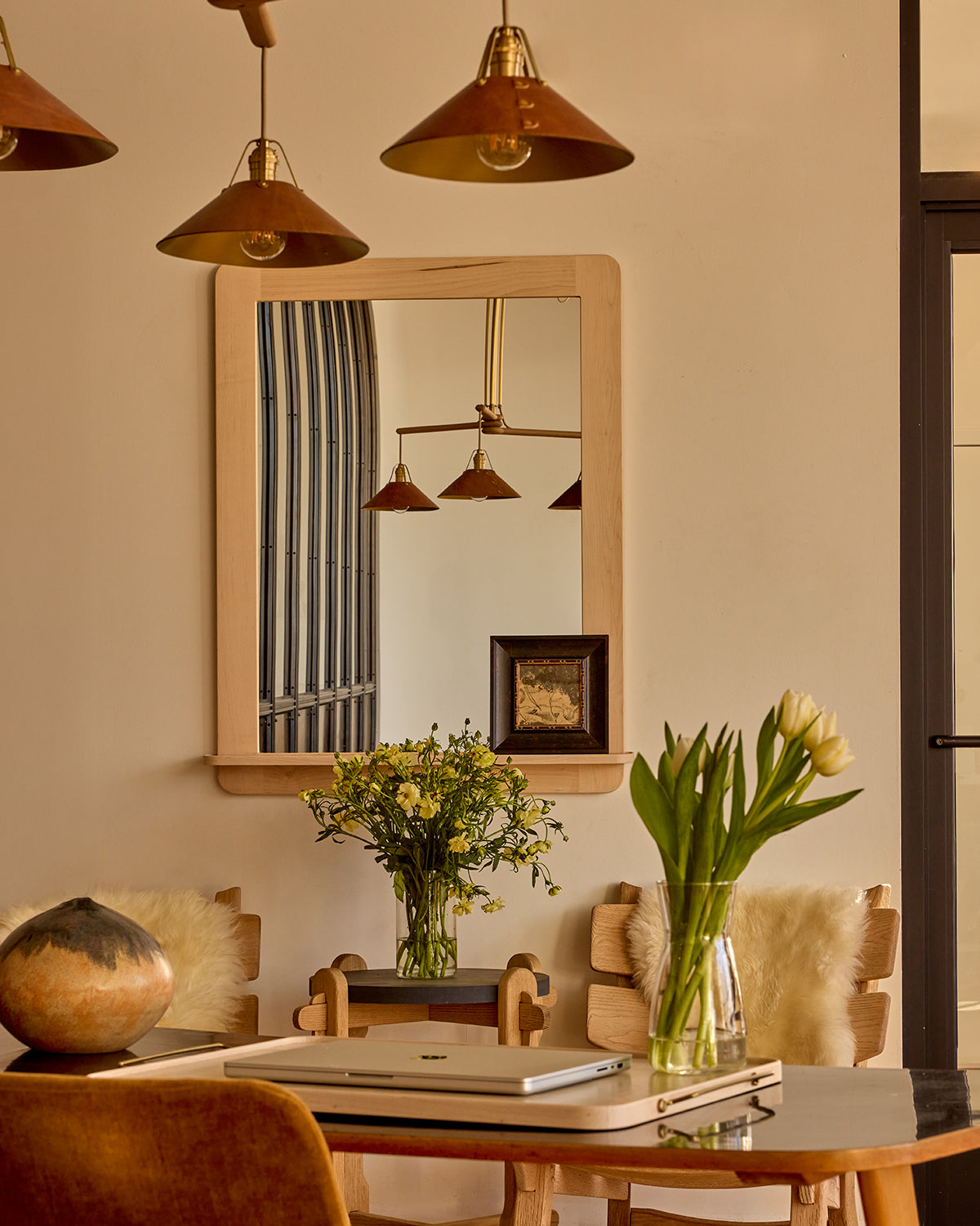Lostine - Bennett Mirror with Shelf - Clear Maple