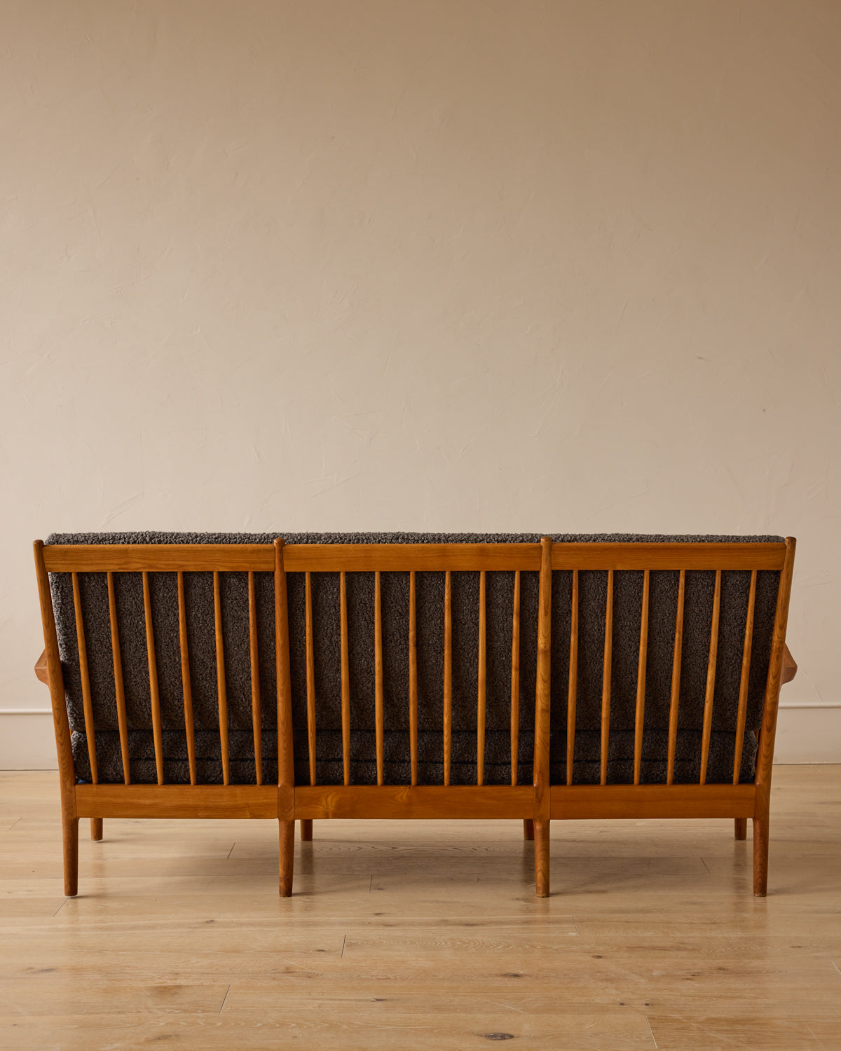 Lostine - 1940s Danish Elmwood Sofa Bench