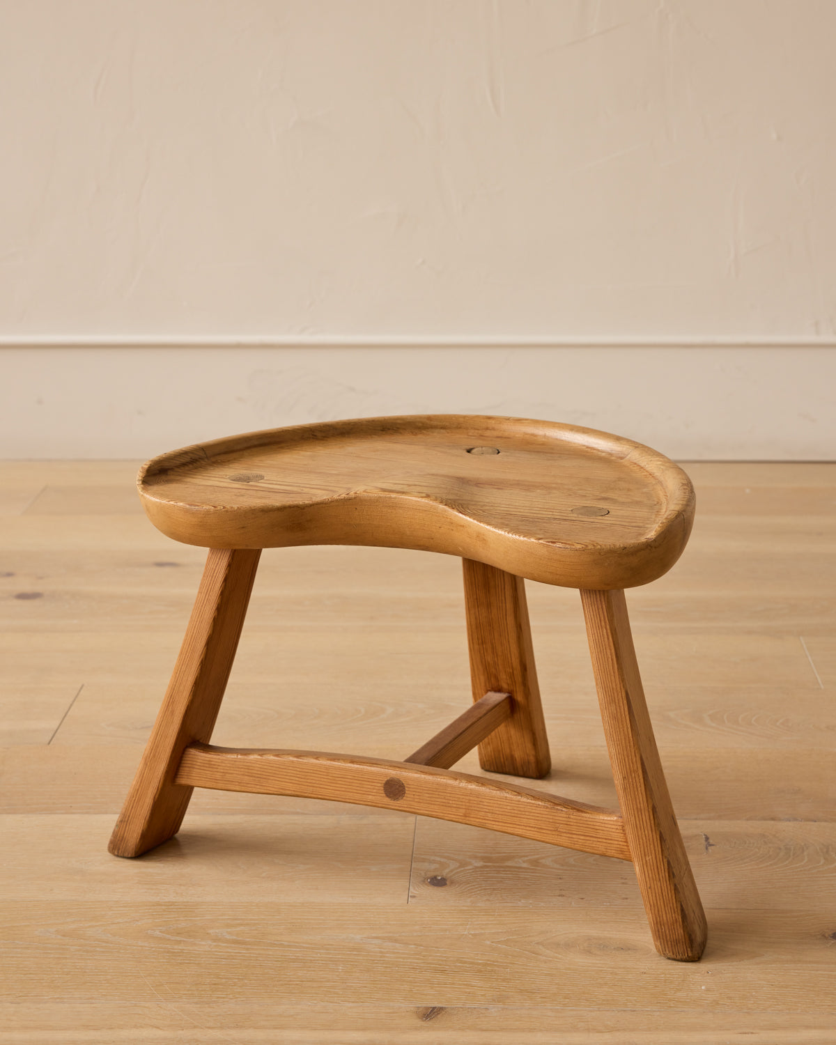 Lostine - 1960s "Fjøskrakk" 522 Pine Stool by Krogenæs Møbler