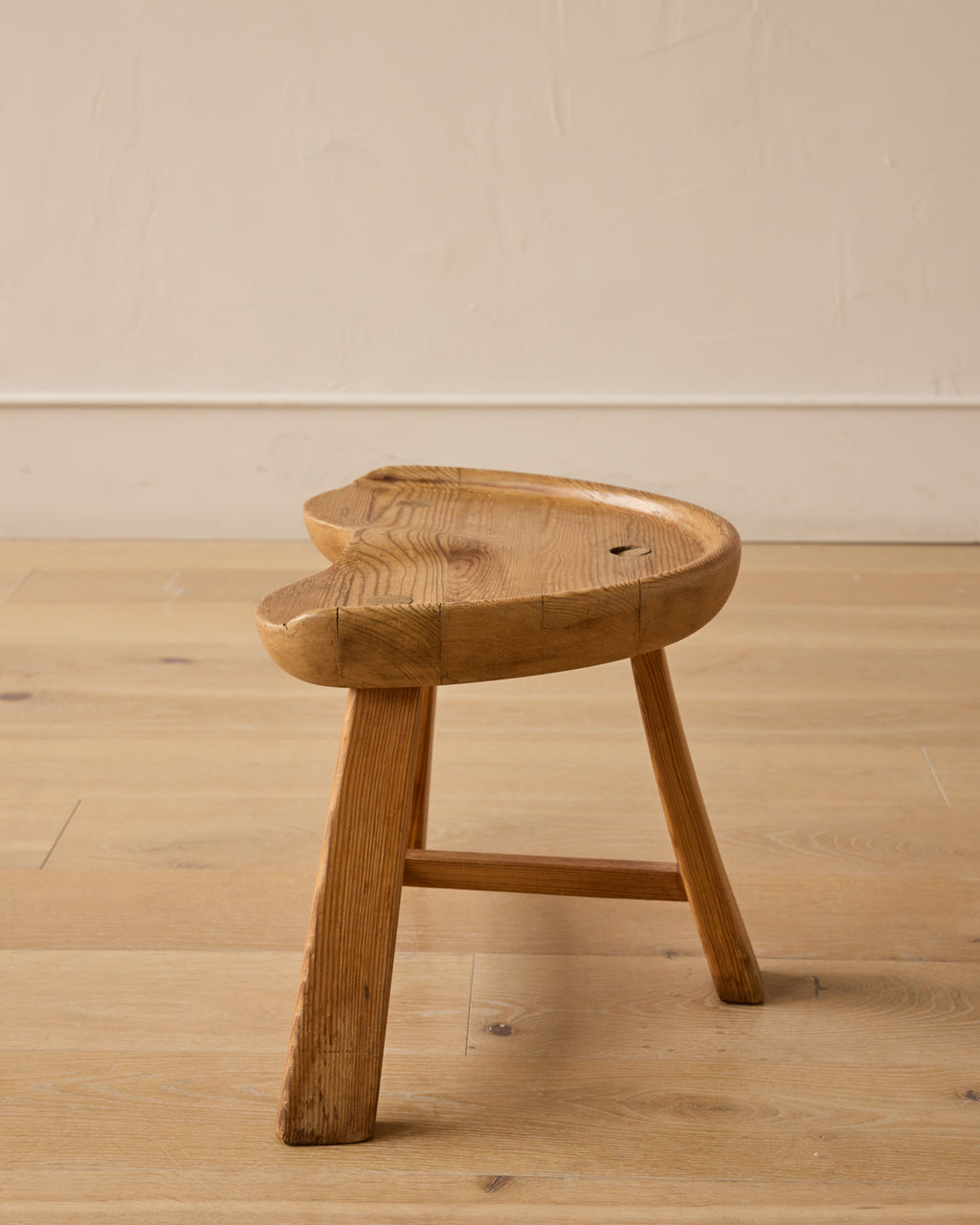 Lostine - 1960s "Fjøskrakk" 522 Pine Stool by Krogenæs Møbler