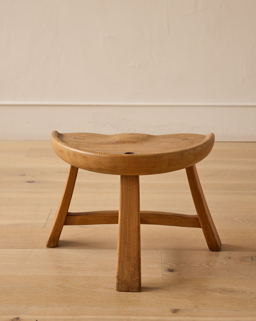 Lostine - 1960s "Fjøskrakk" 522 Pine Stool by Krogenæs Møbler