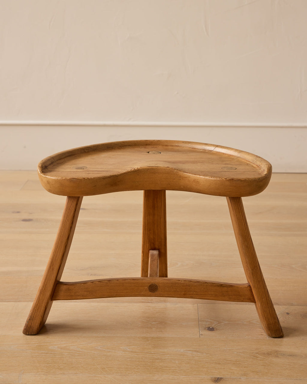 Lostine - 1960s "Fjøskrakk" 522 Pine Stool by Krogenæs Møbler