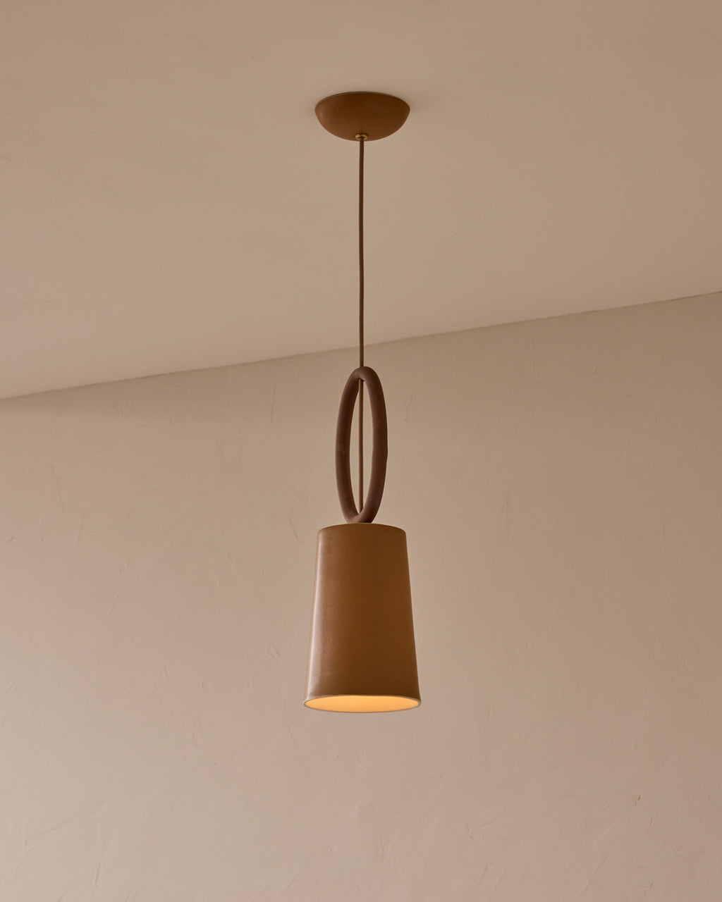 Lostine - Layla Ceramic Pendant