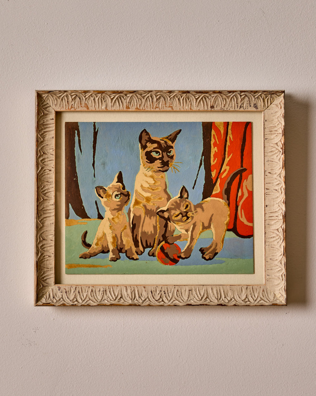 Lostine - Siamese Kittens with Ball