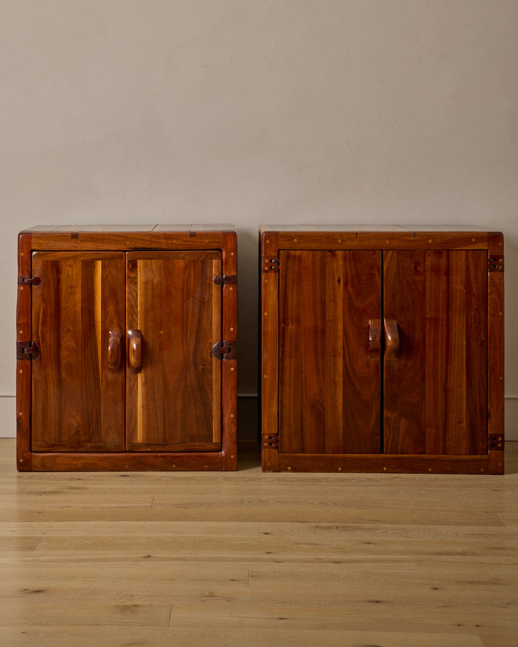 Lostine - Brazilian Cabinet