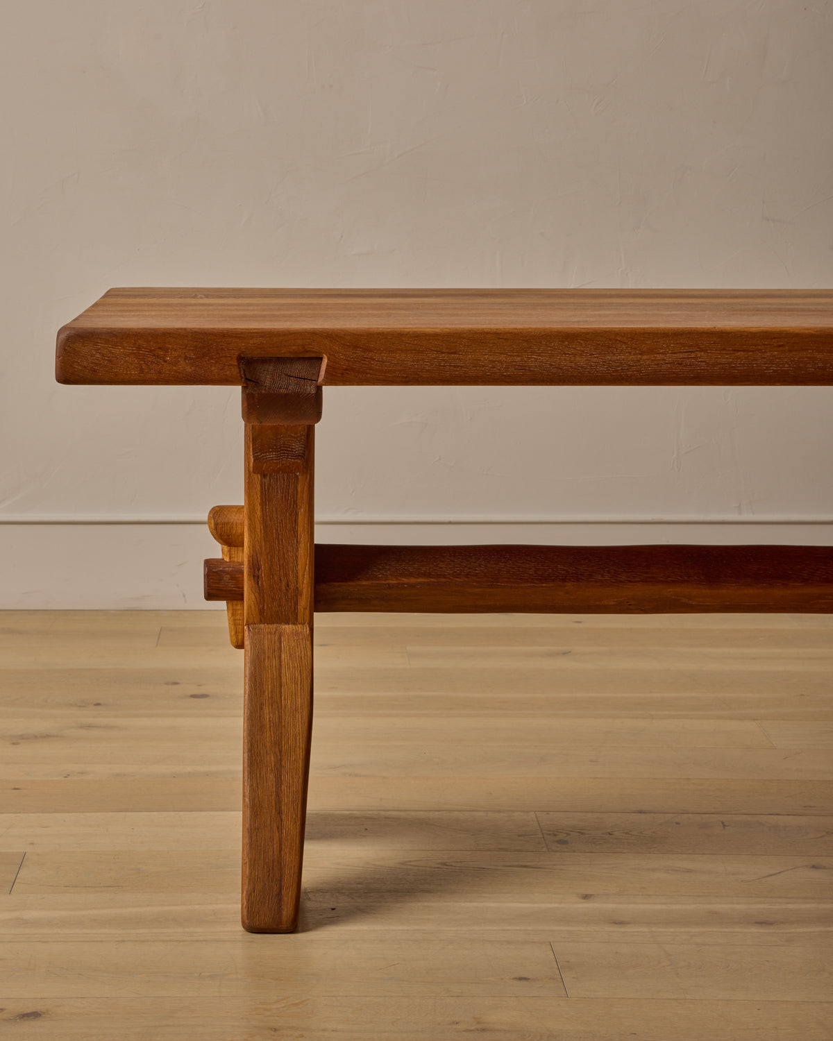Lostine - Oak Dining Table by De Puydt