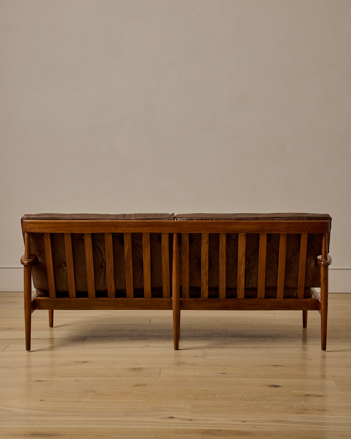 Lostine - Mid - Century Tufted Leather Sofa