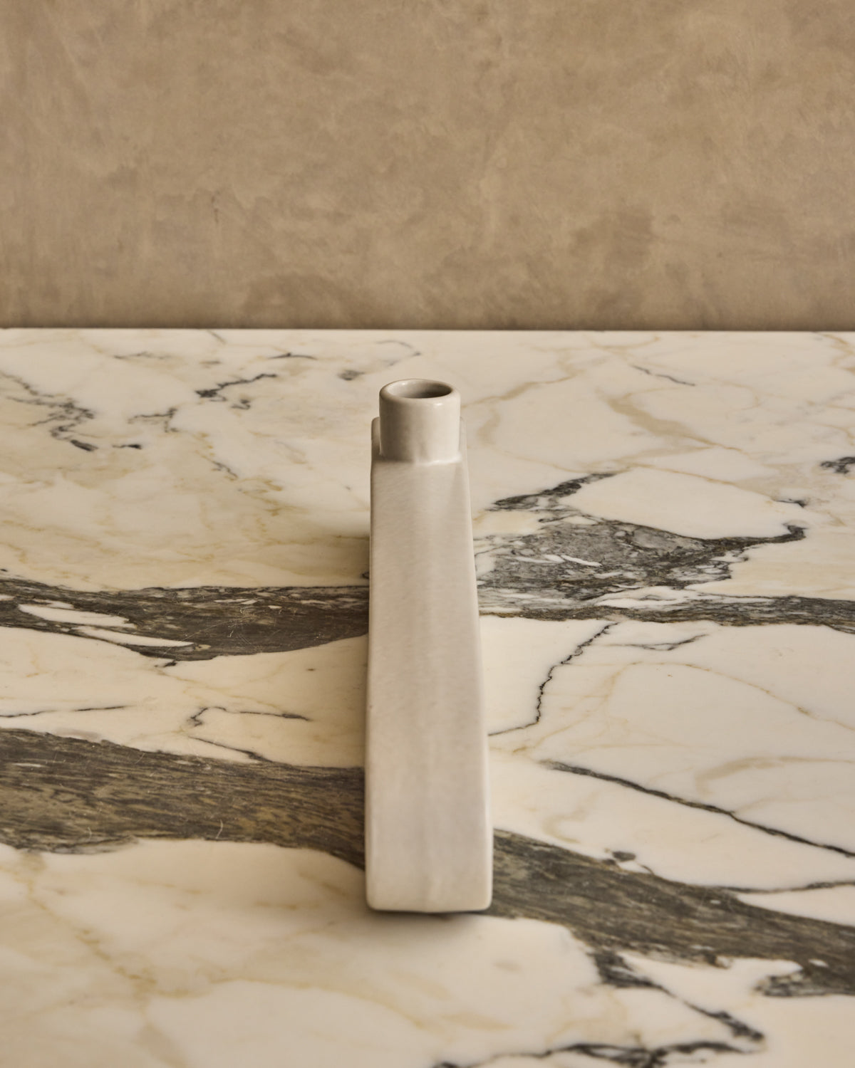 Lostine - Asymmetrical Japanese Vase