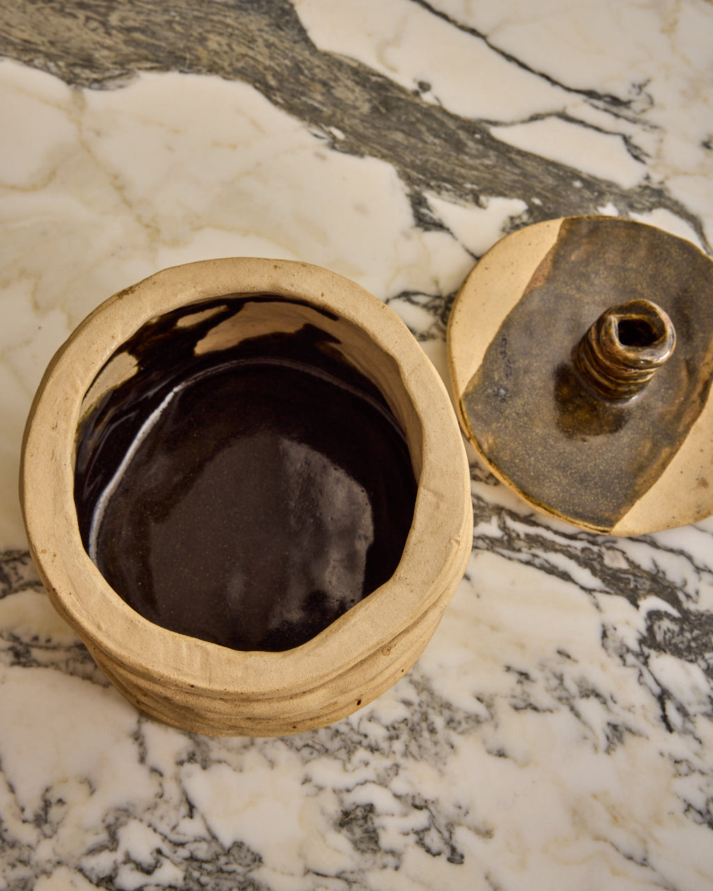 Lostine - Lidded Coil Pot