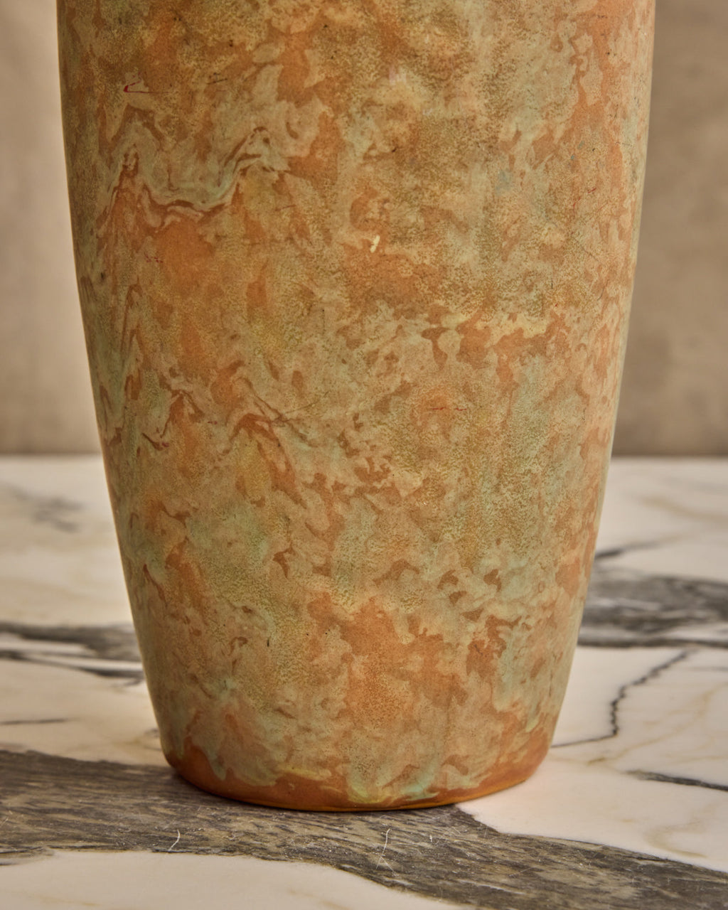 Lostine - Weller Vase