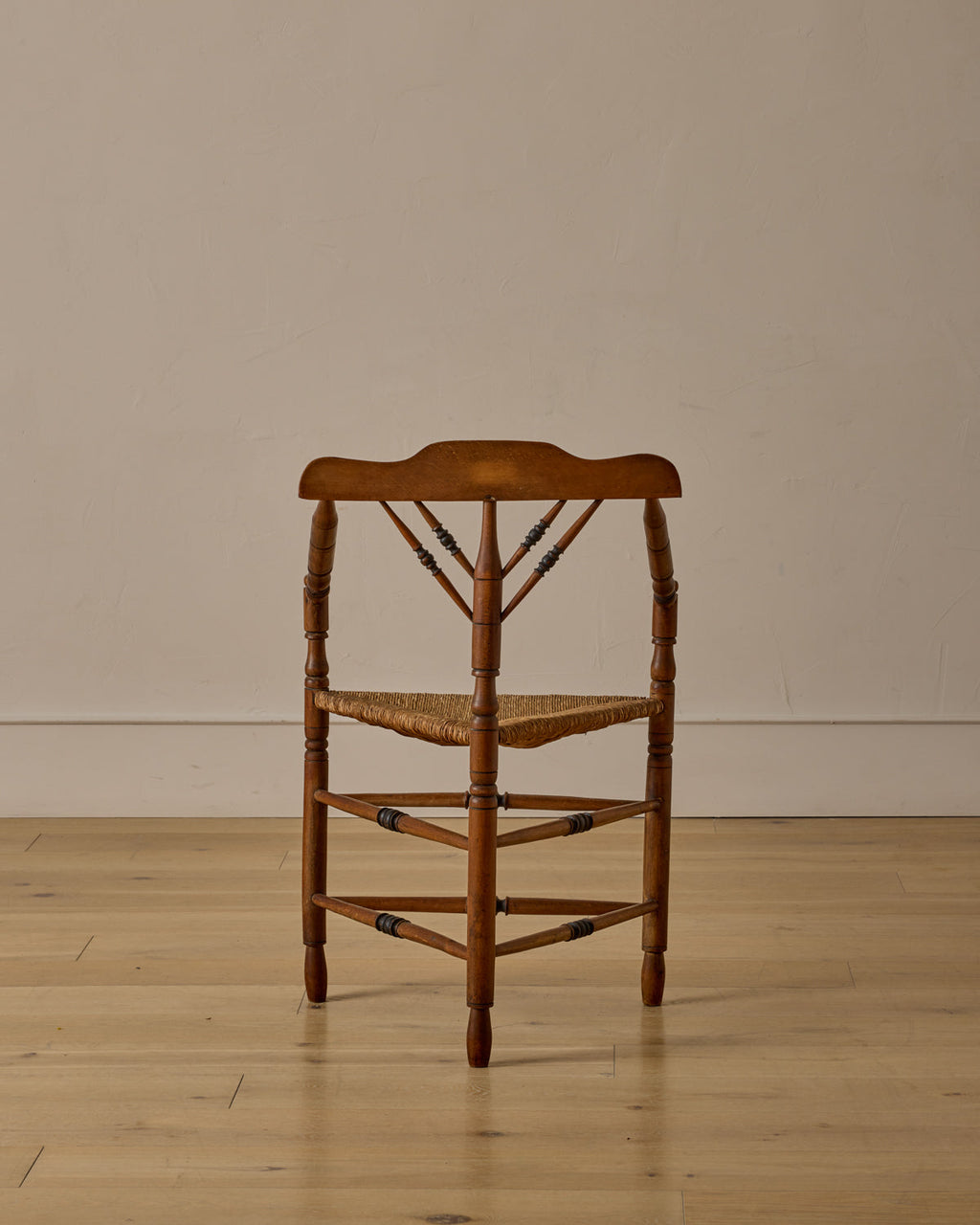 Lostine - Bobbin Triangular Armchair with Curved Crest