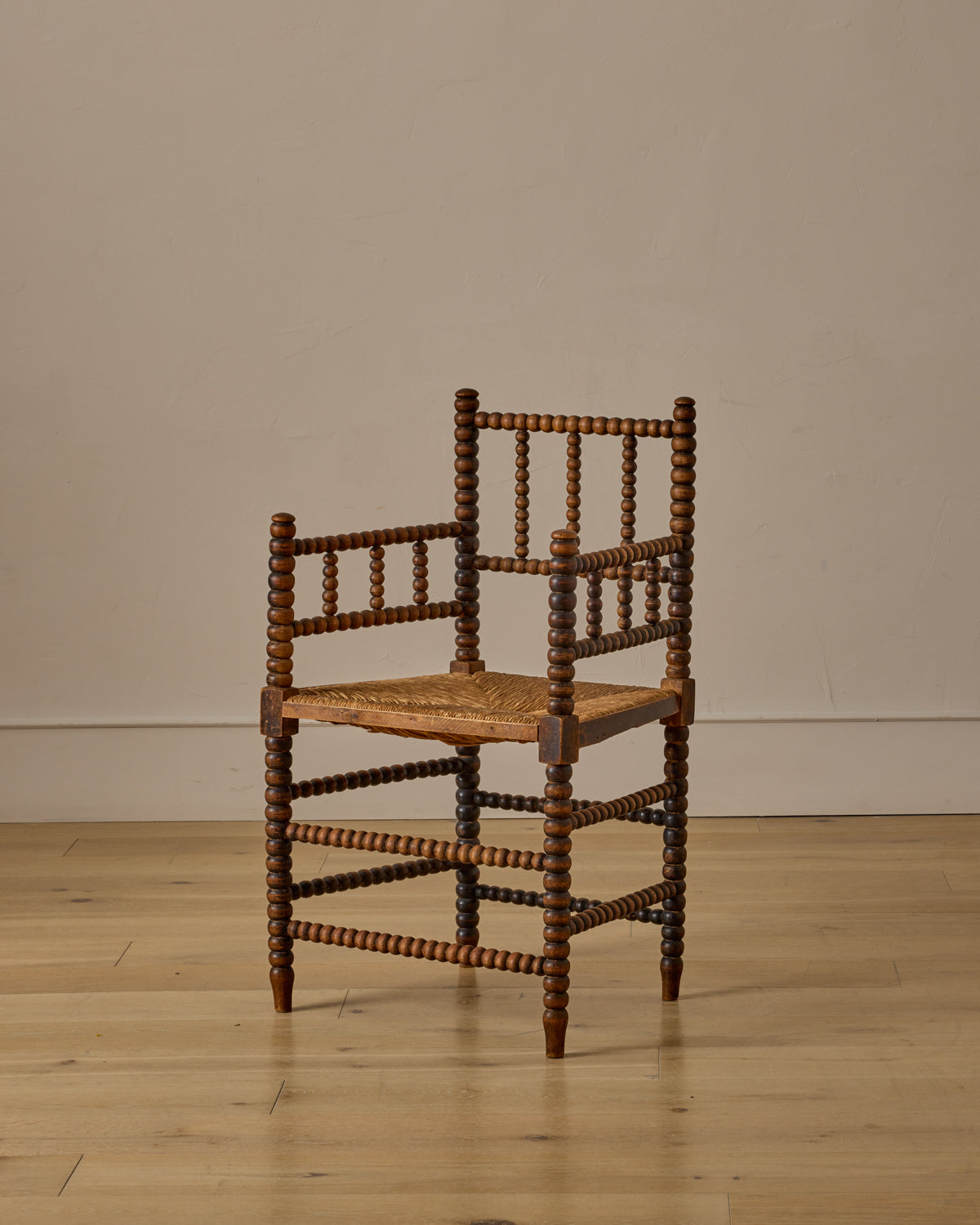Lostine - Bobbin Turned Spindle Armchair