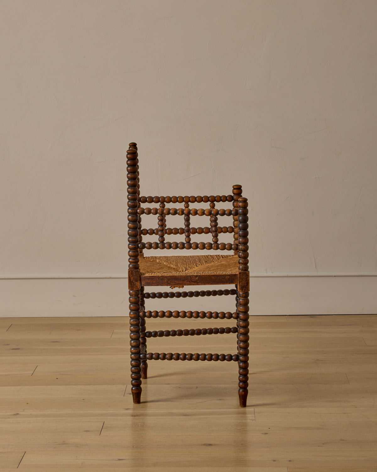 Lostine - Bobbin Turned Spindle Armchair