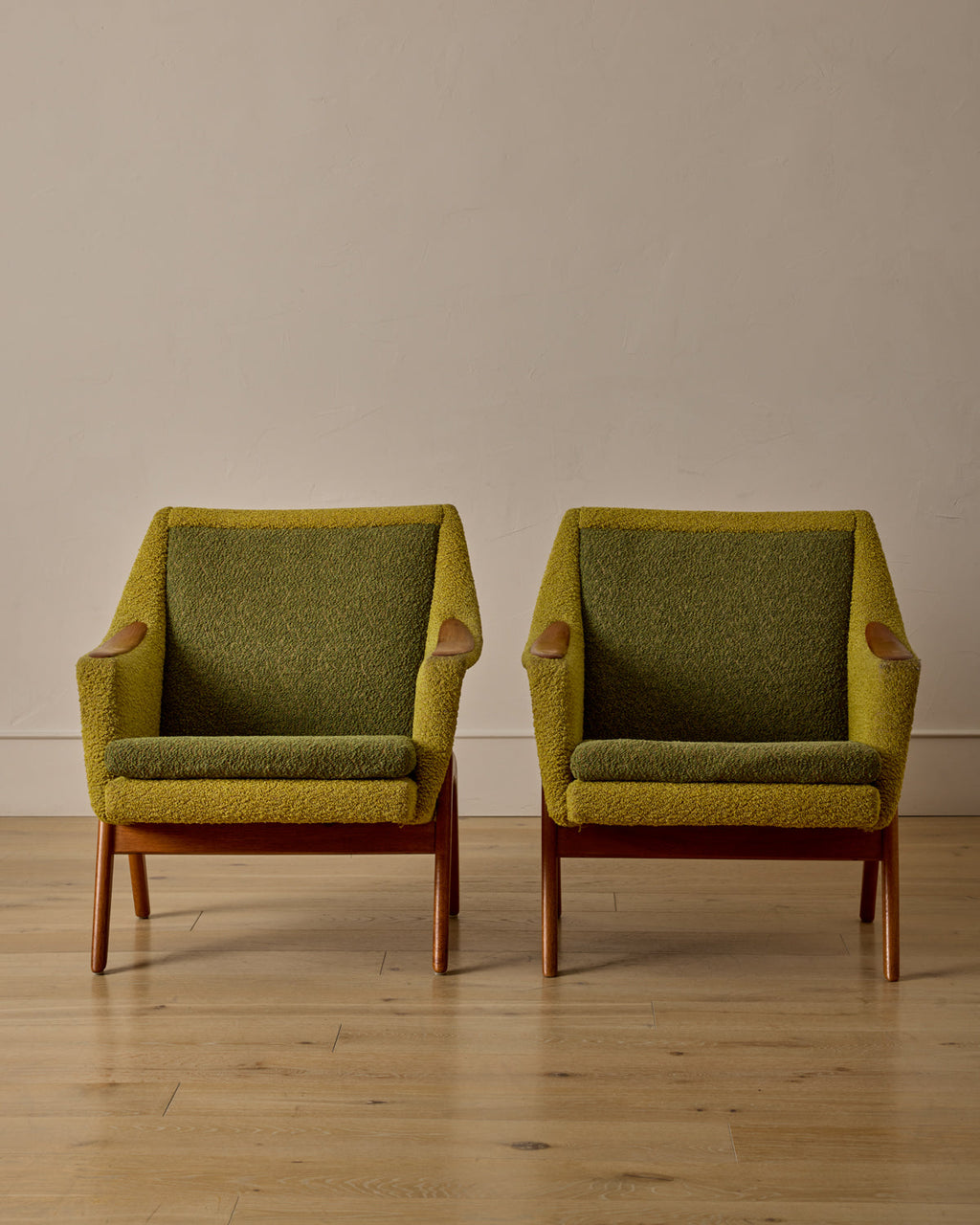 Lostine - Pair of Oak Frame Easy Chairs