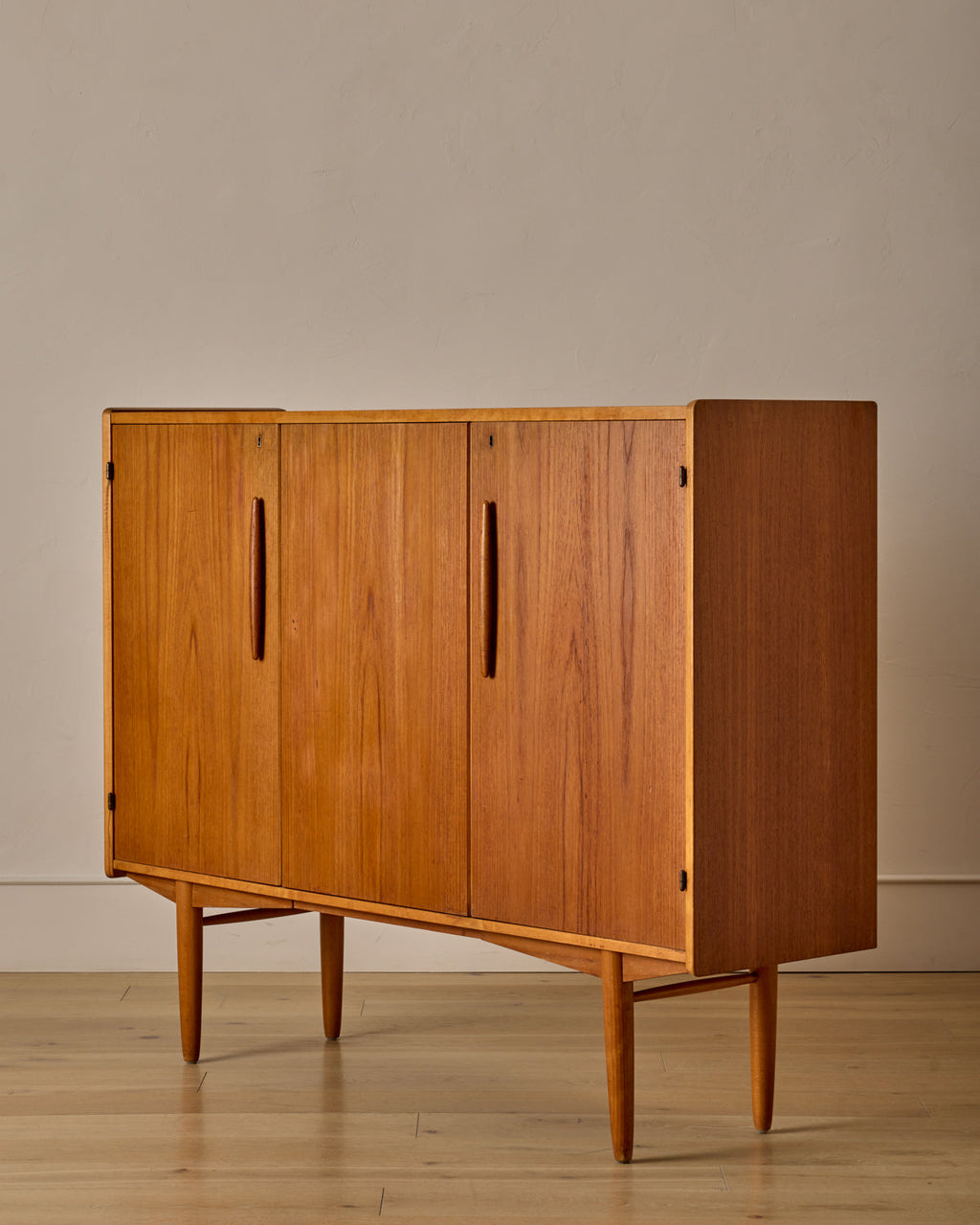 Lostine - 1960s Swedish Highboard