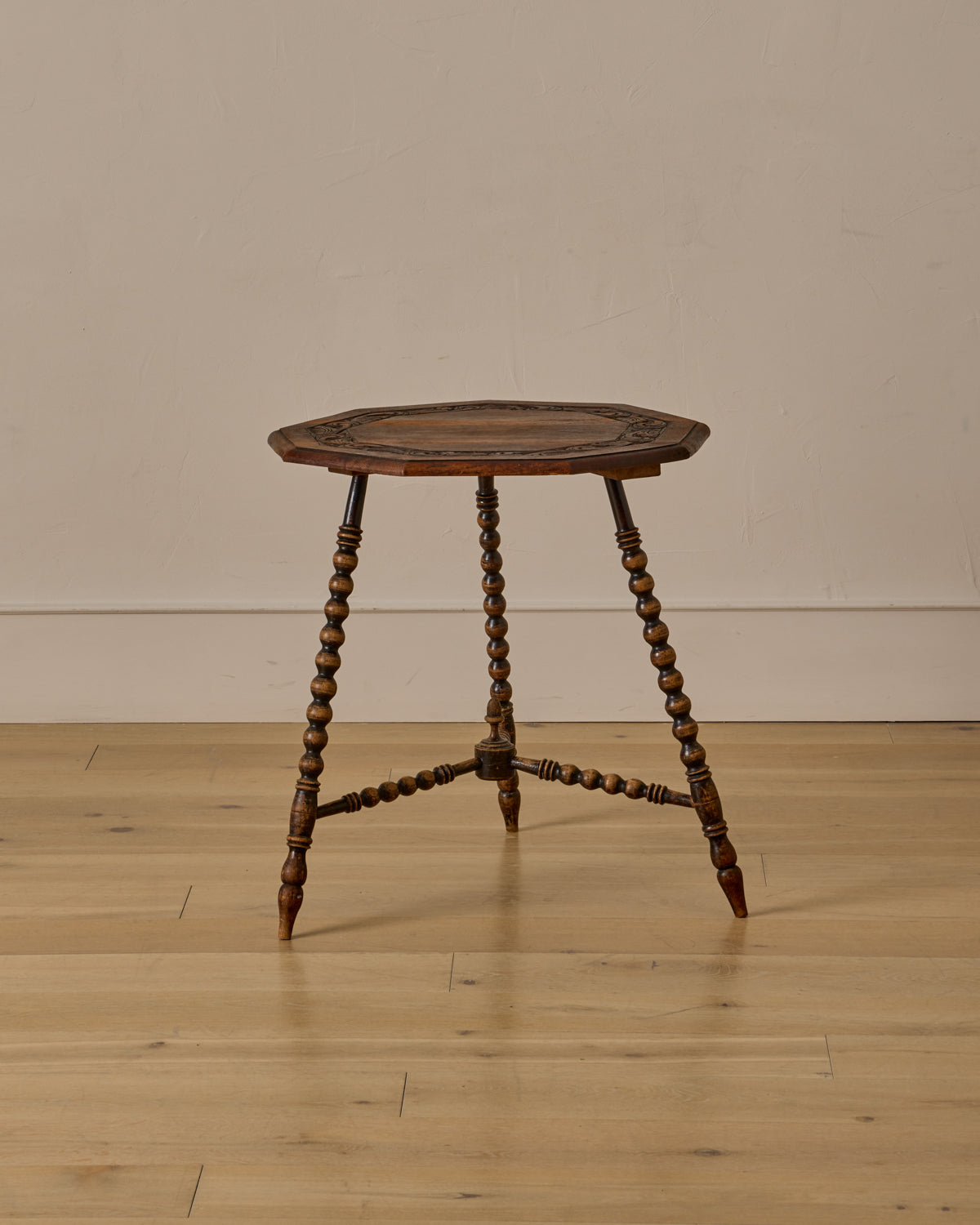 Lostine - Bobbin Occasional Table