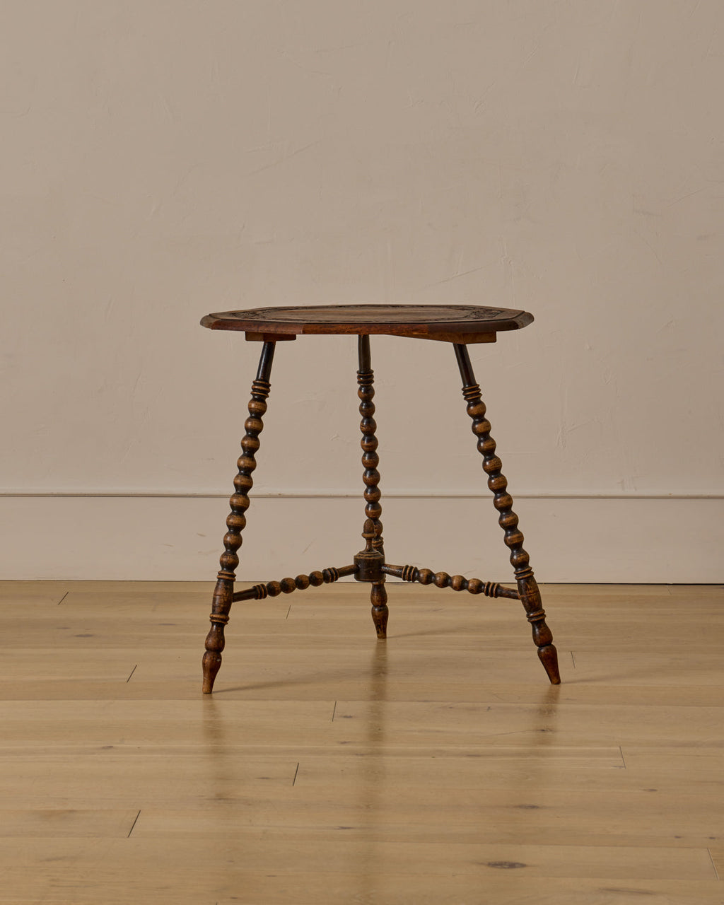 Lostine - Bobbin Occasional Table