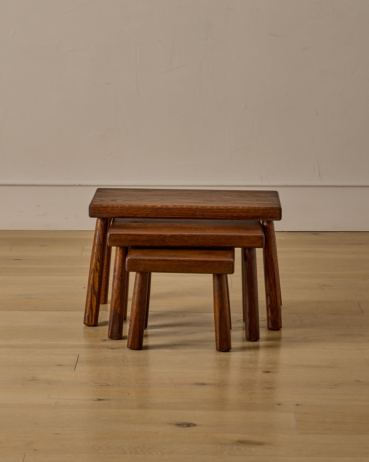 Lostine - Set of Dark Oak Nesting Tables