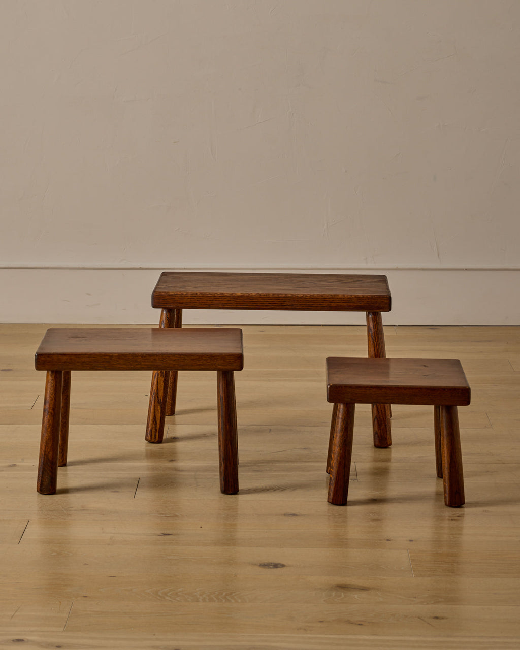Lostine - Set of Dark Oak Nesting Tables