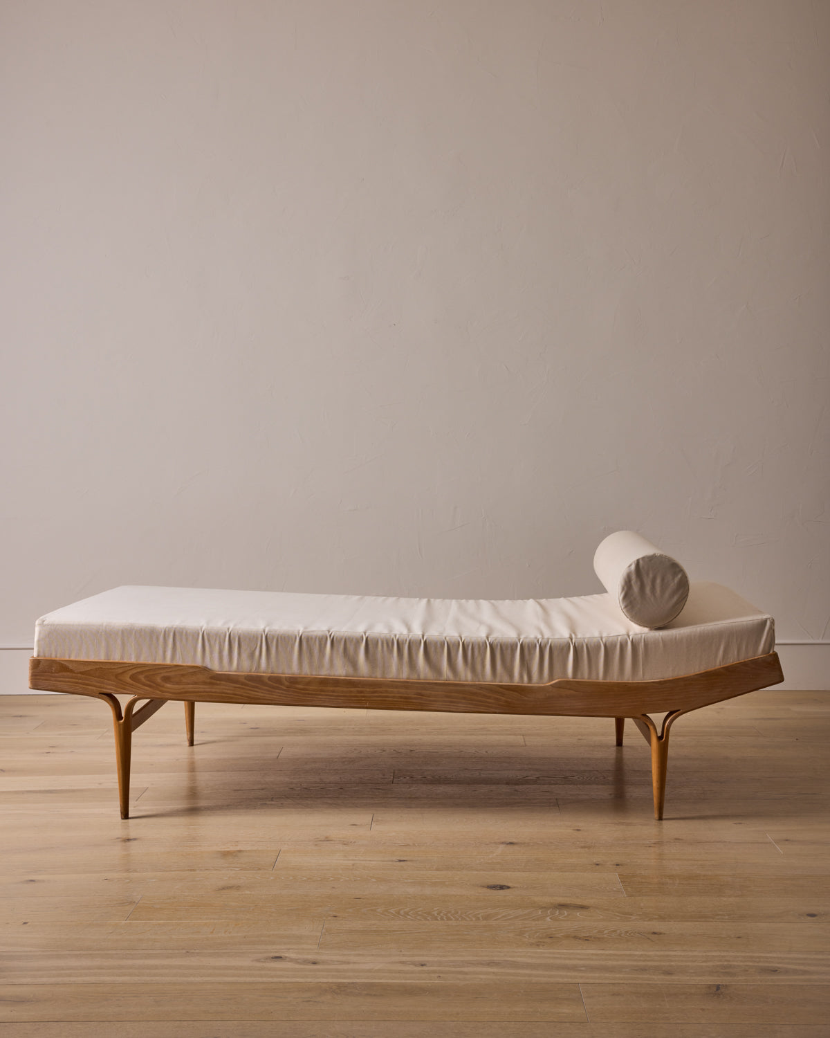 Lostine - Beech "Berlin" Daybed by Bruno Mathsson