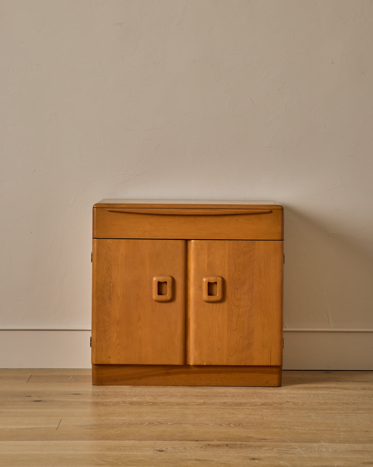 Lostine - Solid Birch Cabinets