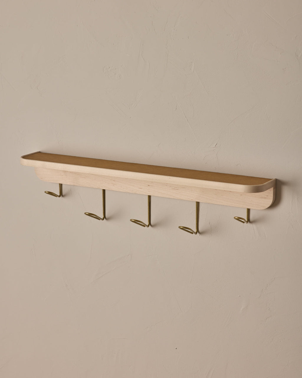 Lostine - Bennett Wall Rack - Clear Maple