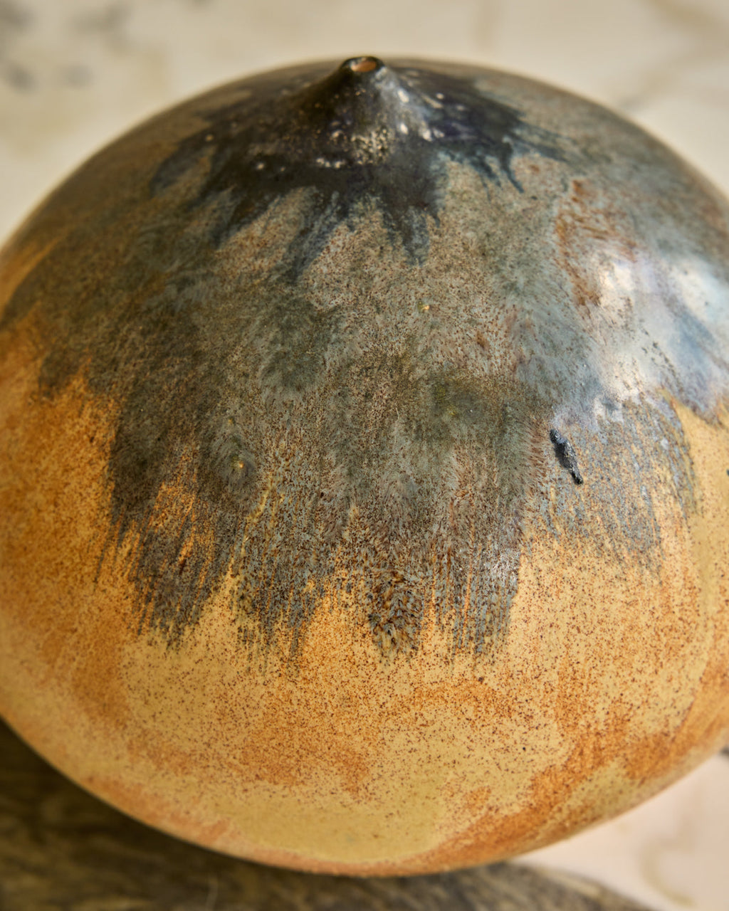 Lostine - Ceramic Pod Vessel