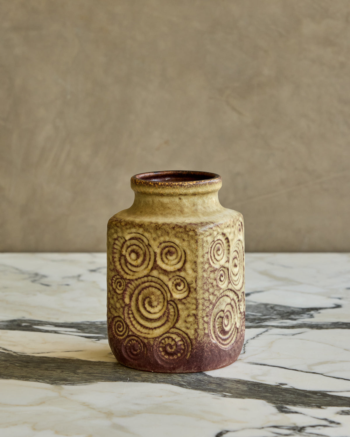 Lostine - Coil Pattern Vase