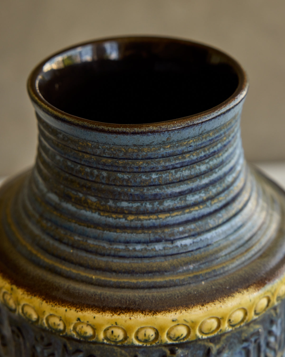 Lostine - Midnight Glyph Vase