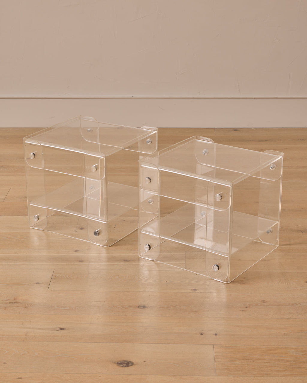 Lostine - Pair of Lucite End Tables
