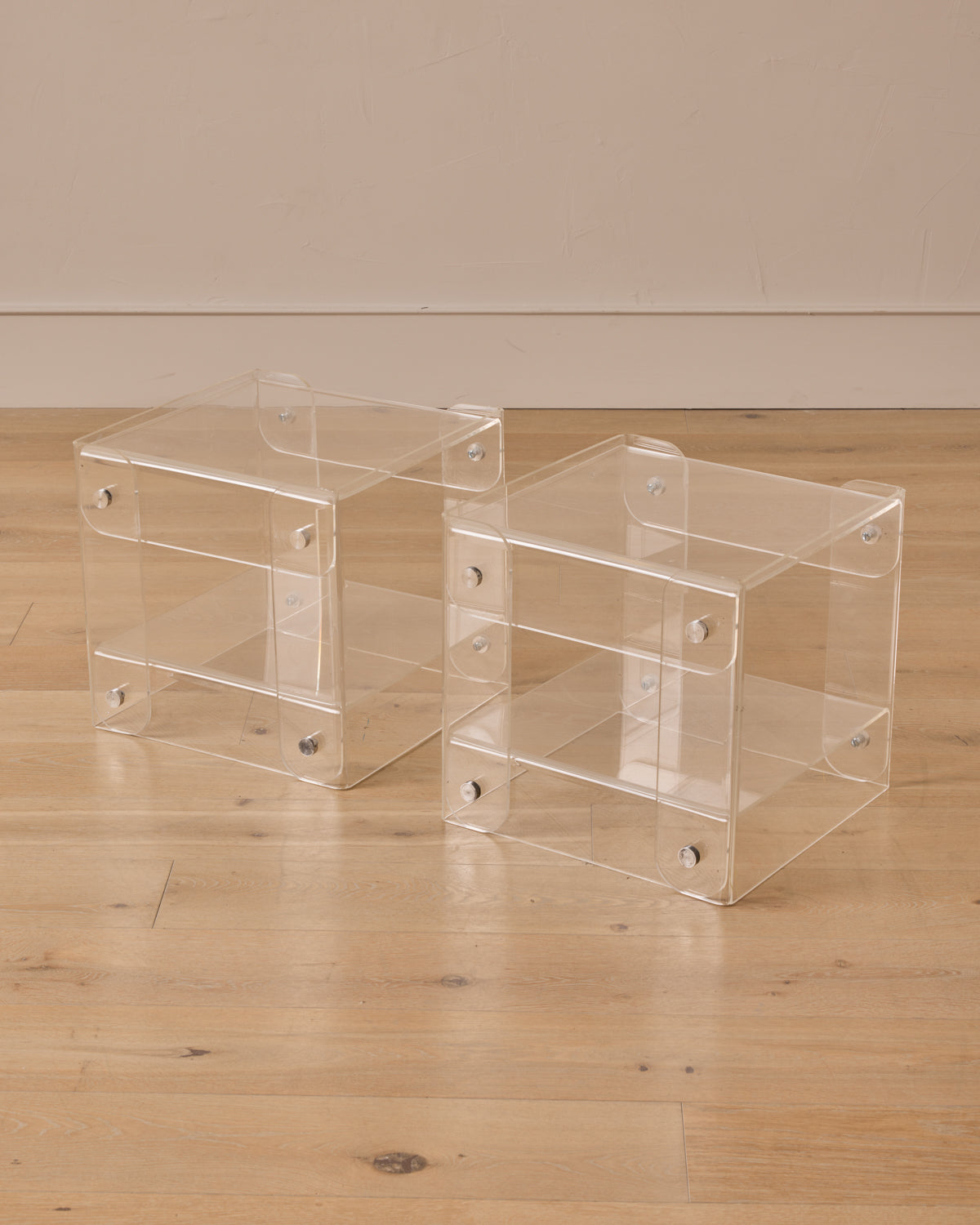 Lostine - Pair of Lucite End Tables