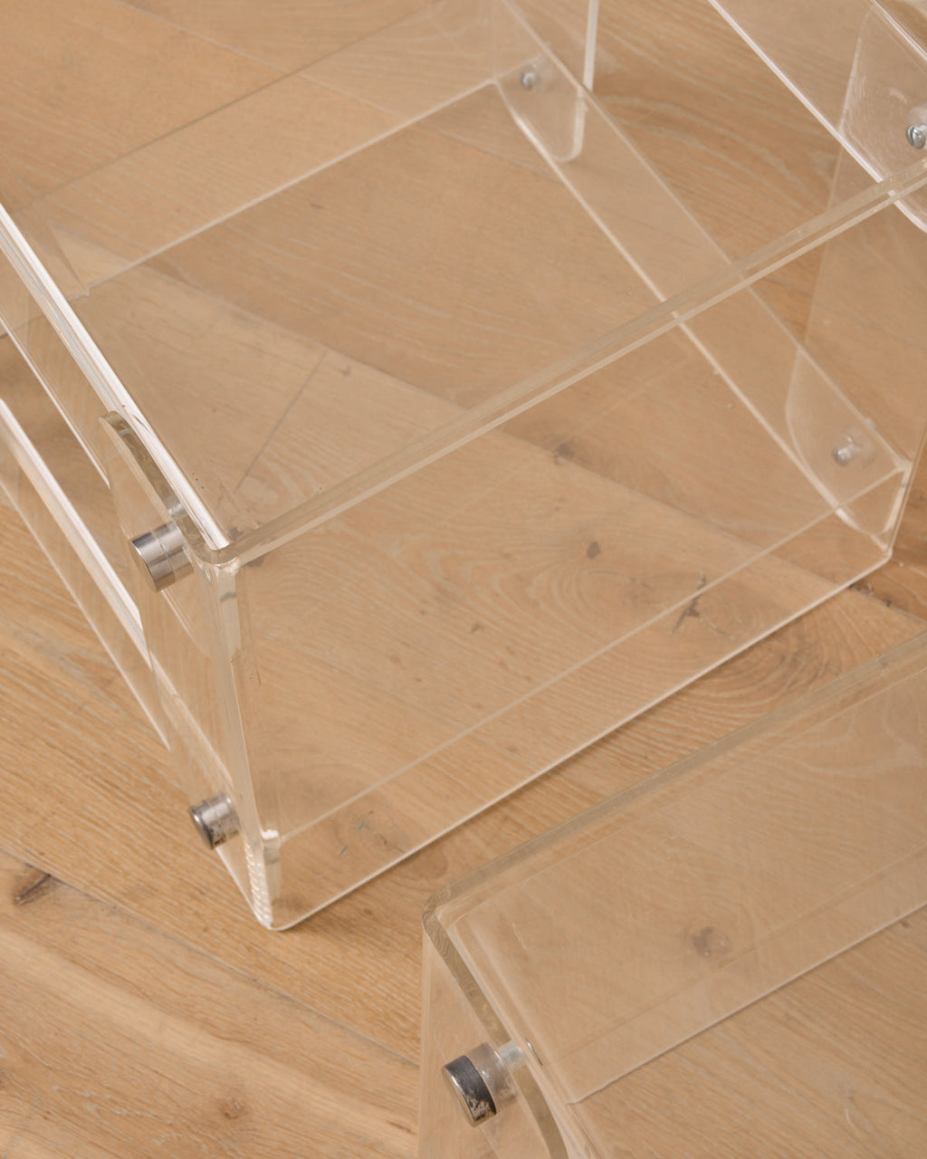 Lostine - Pair of Lucite End Tables