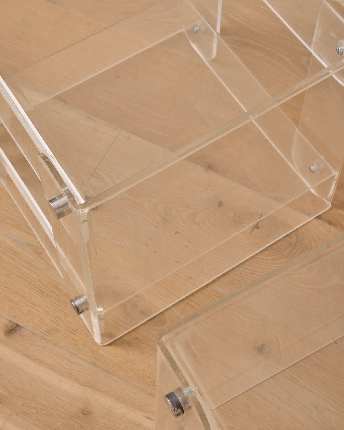 Lostine - Pair of Lucite End Tables