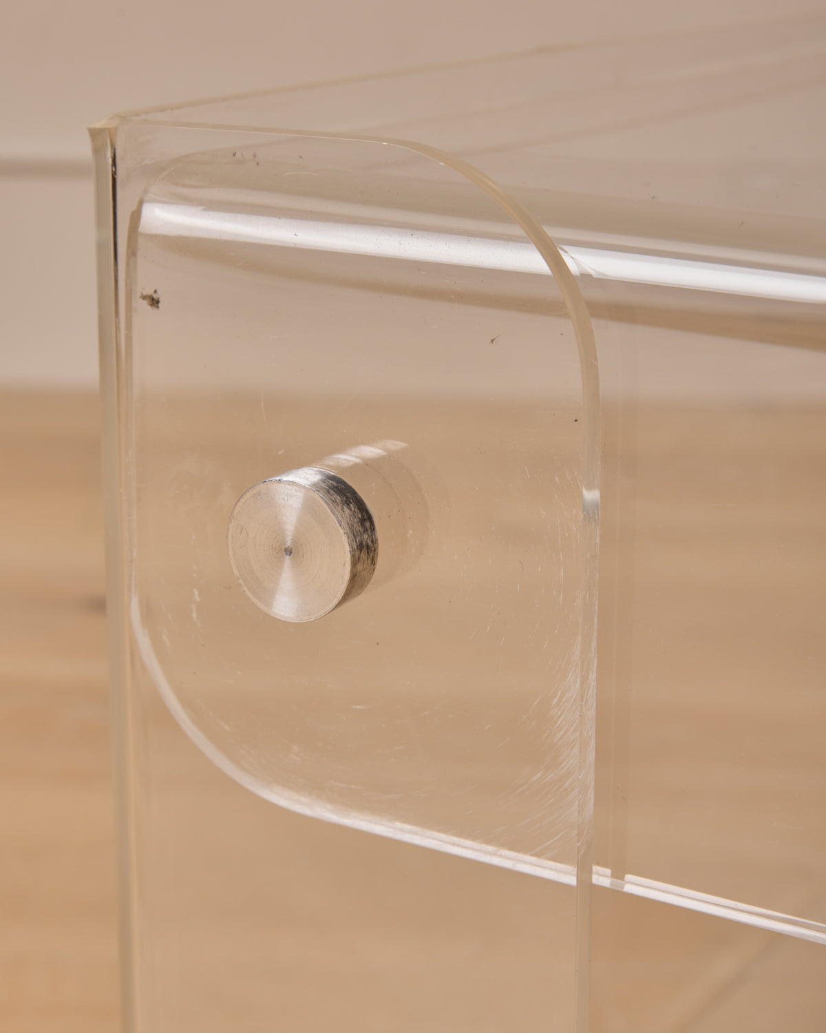 Lostine - Pair of Lucite End Tables