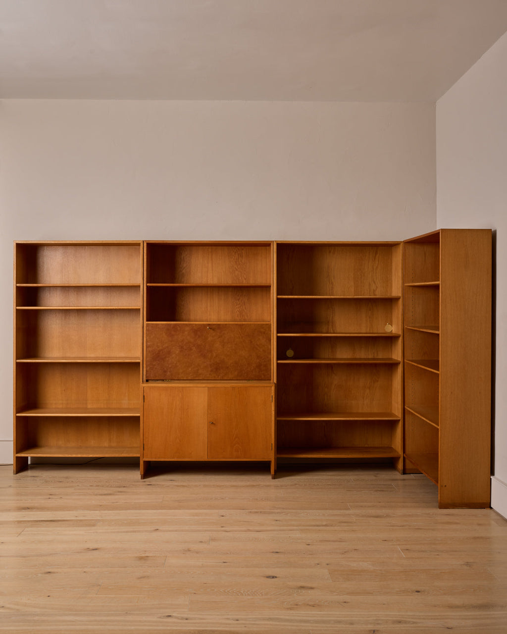 Lostine - Oak 4 - Section Room Divider by Hans J. Wegner