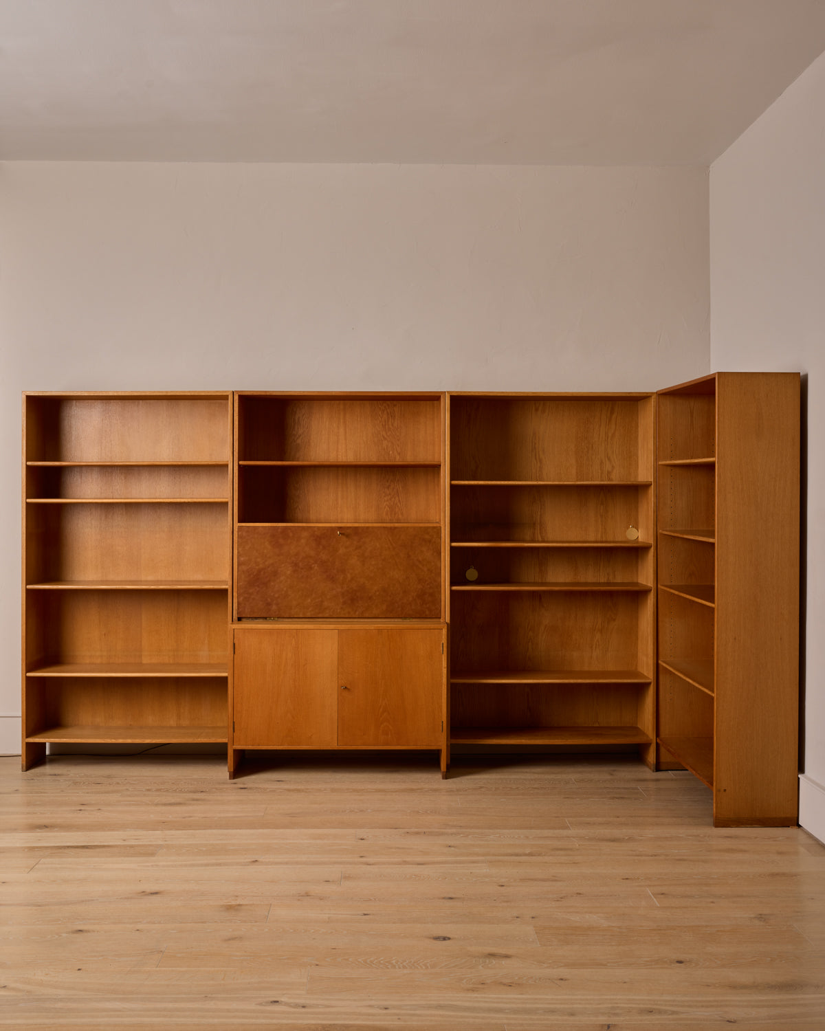 Lostine - Oak 4 - Section Room Divider by Hans J. Wegner