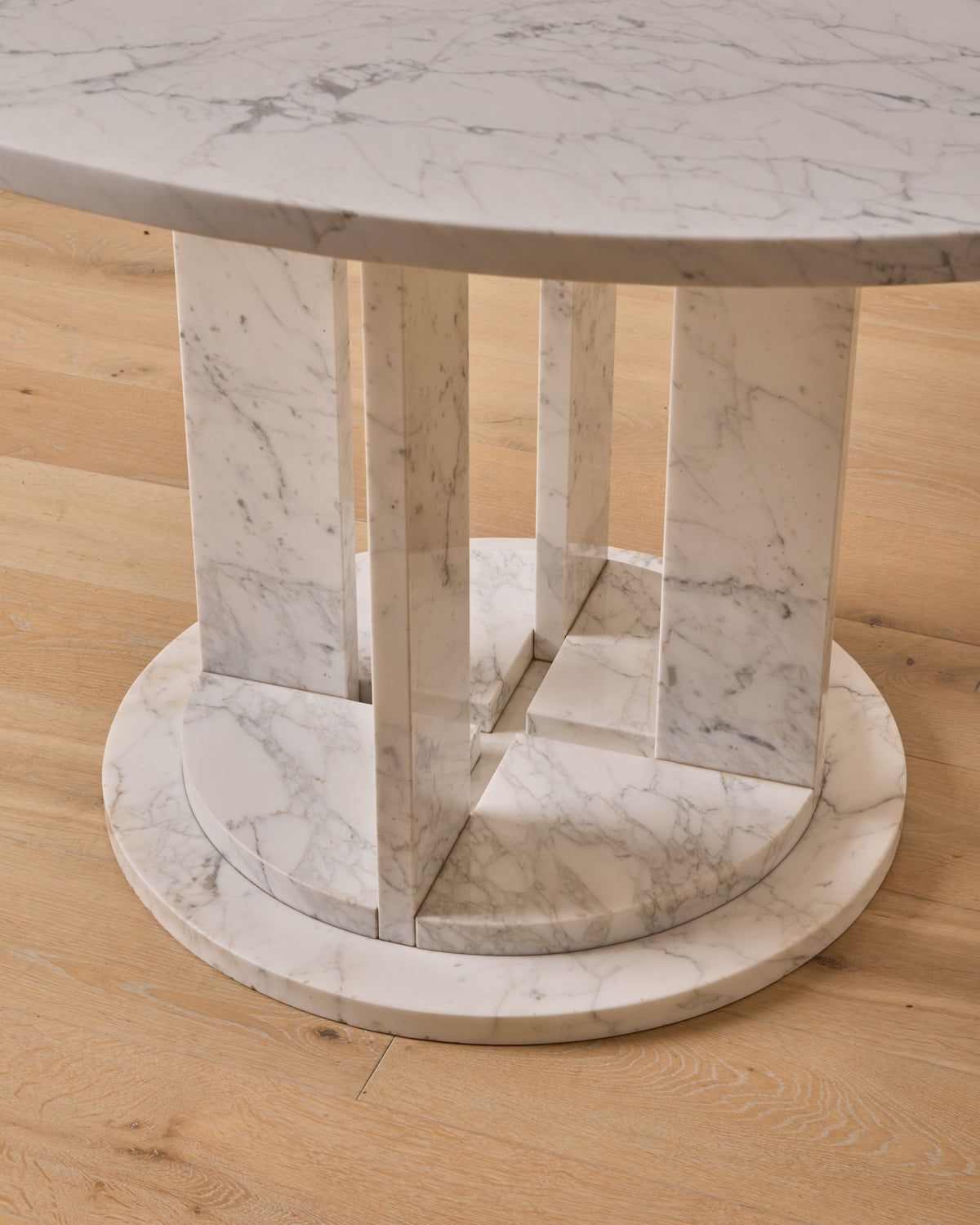 Lostine - Column Base Marble Dining Table