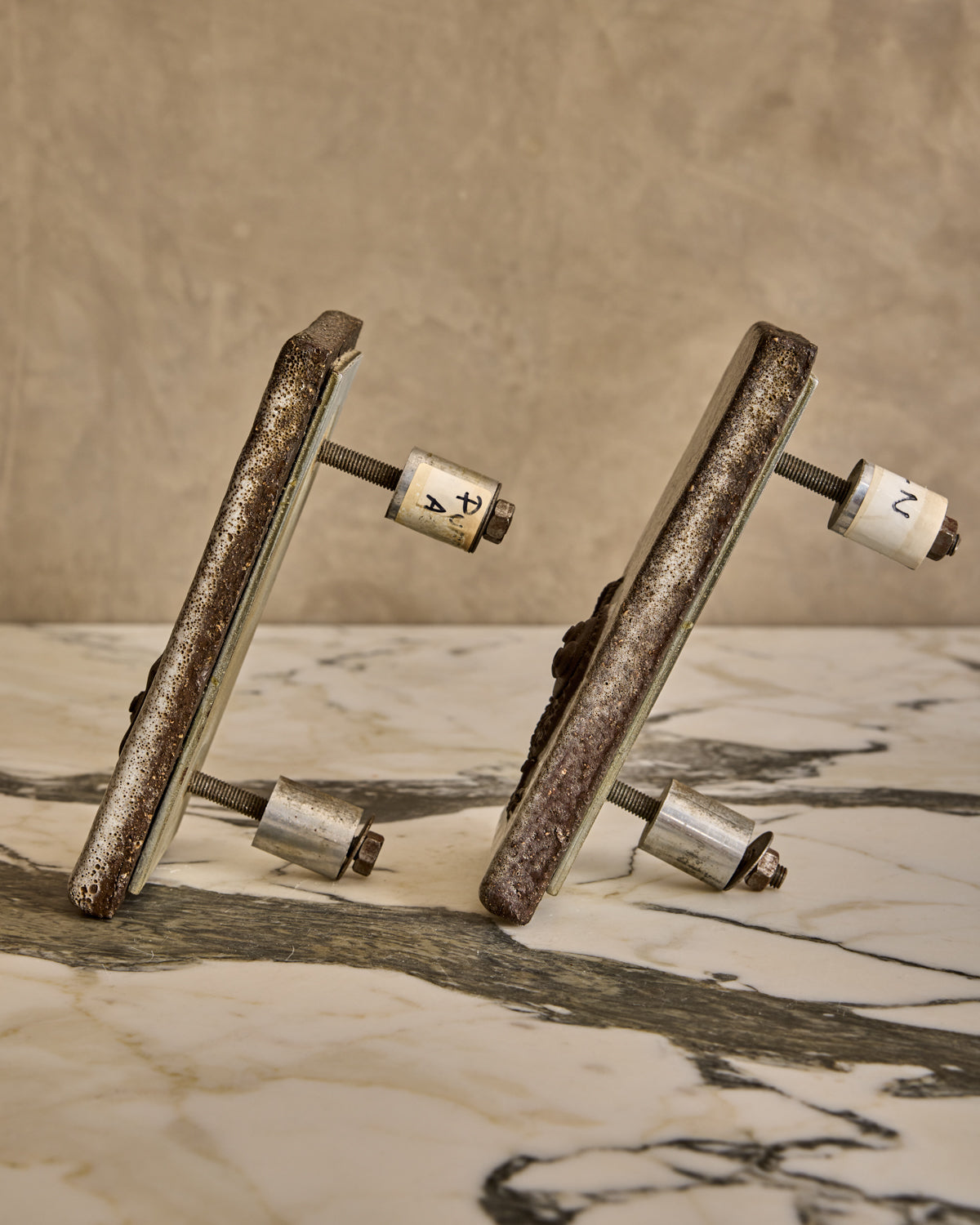 Lostine - Ceramic Tile Door Handle
