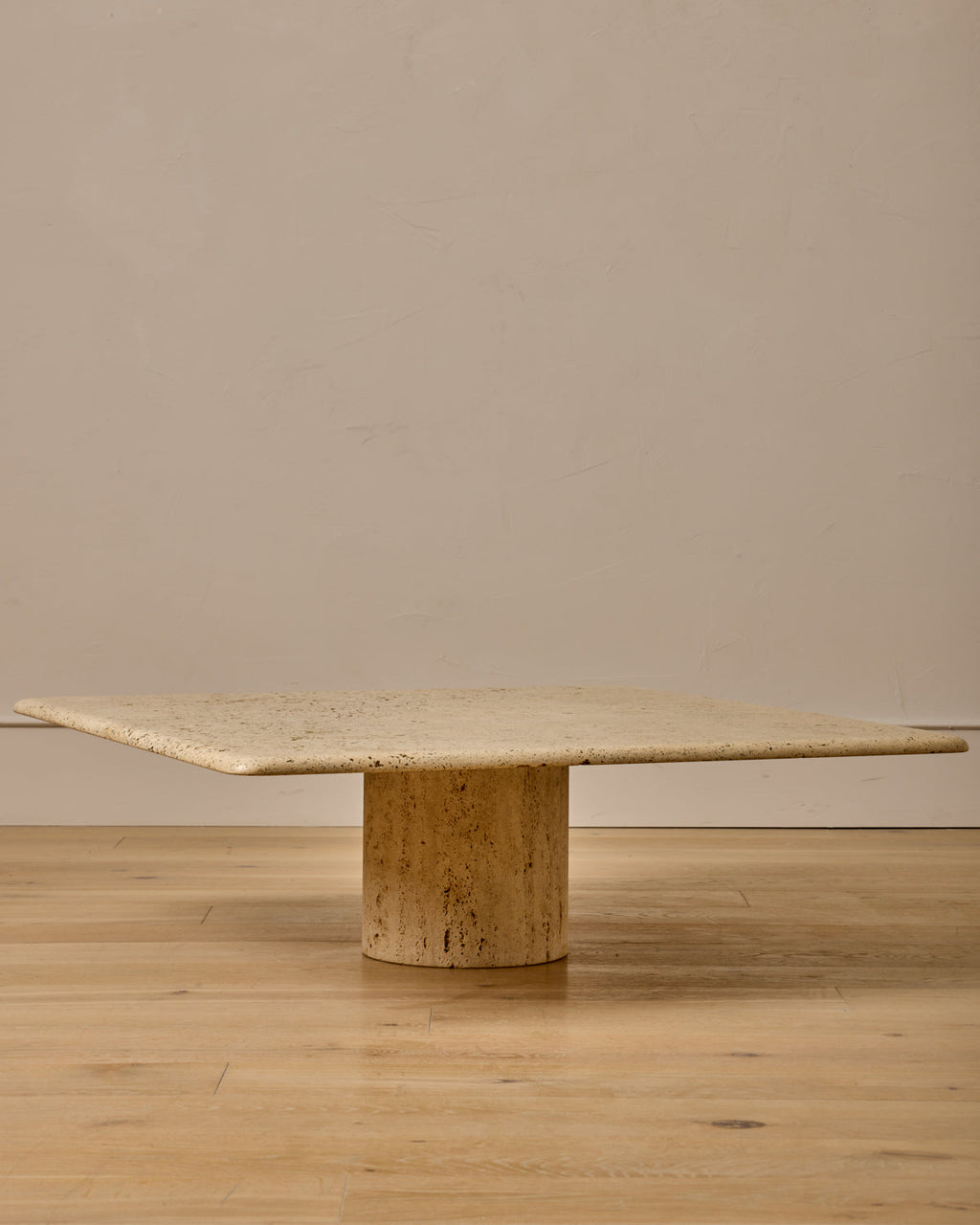 Lostine - Mid - Century Column - Base Travertine Coffee Table