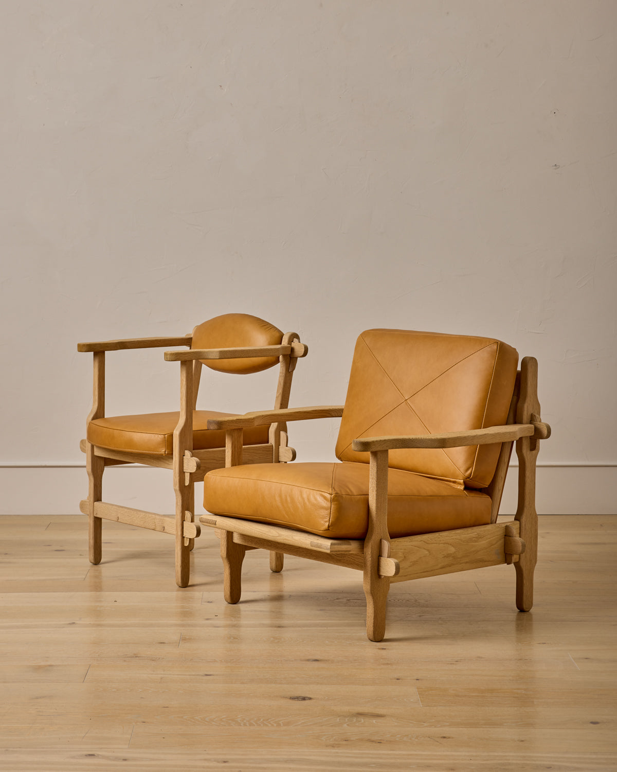 Lostine - Pair of Leather Arm Chairs