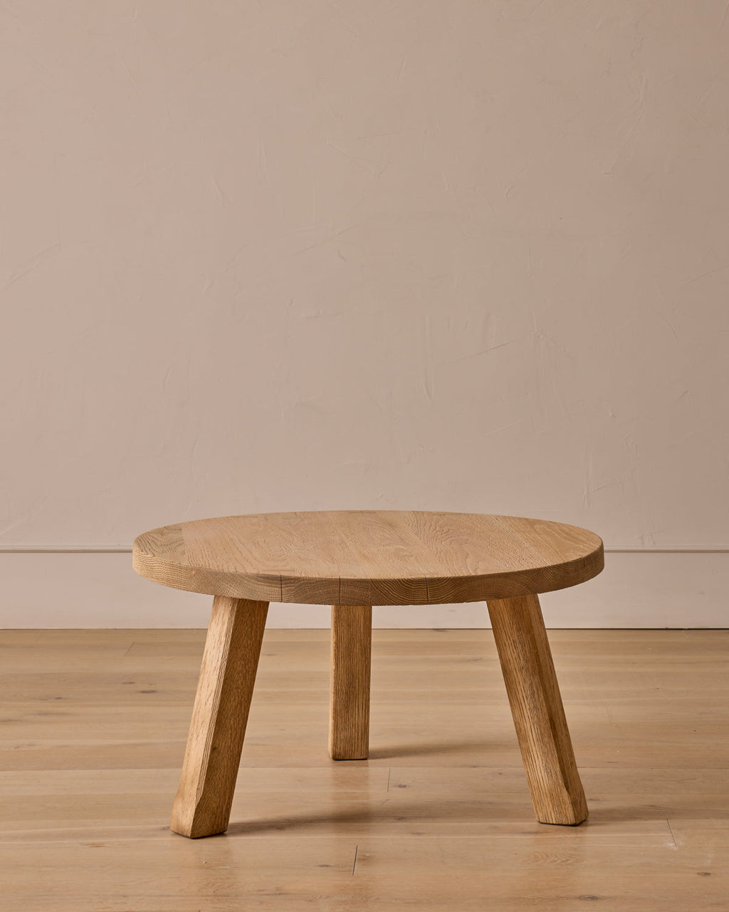 Lostine - Round Brutalist Side Table
